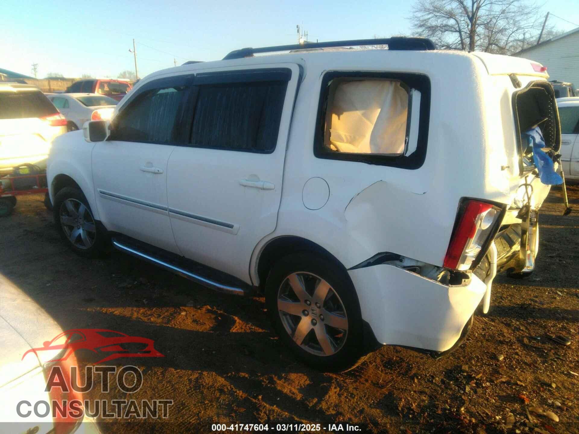 HONDA PILOT 2015 - 5FNYF4H91FB066966