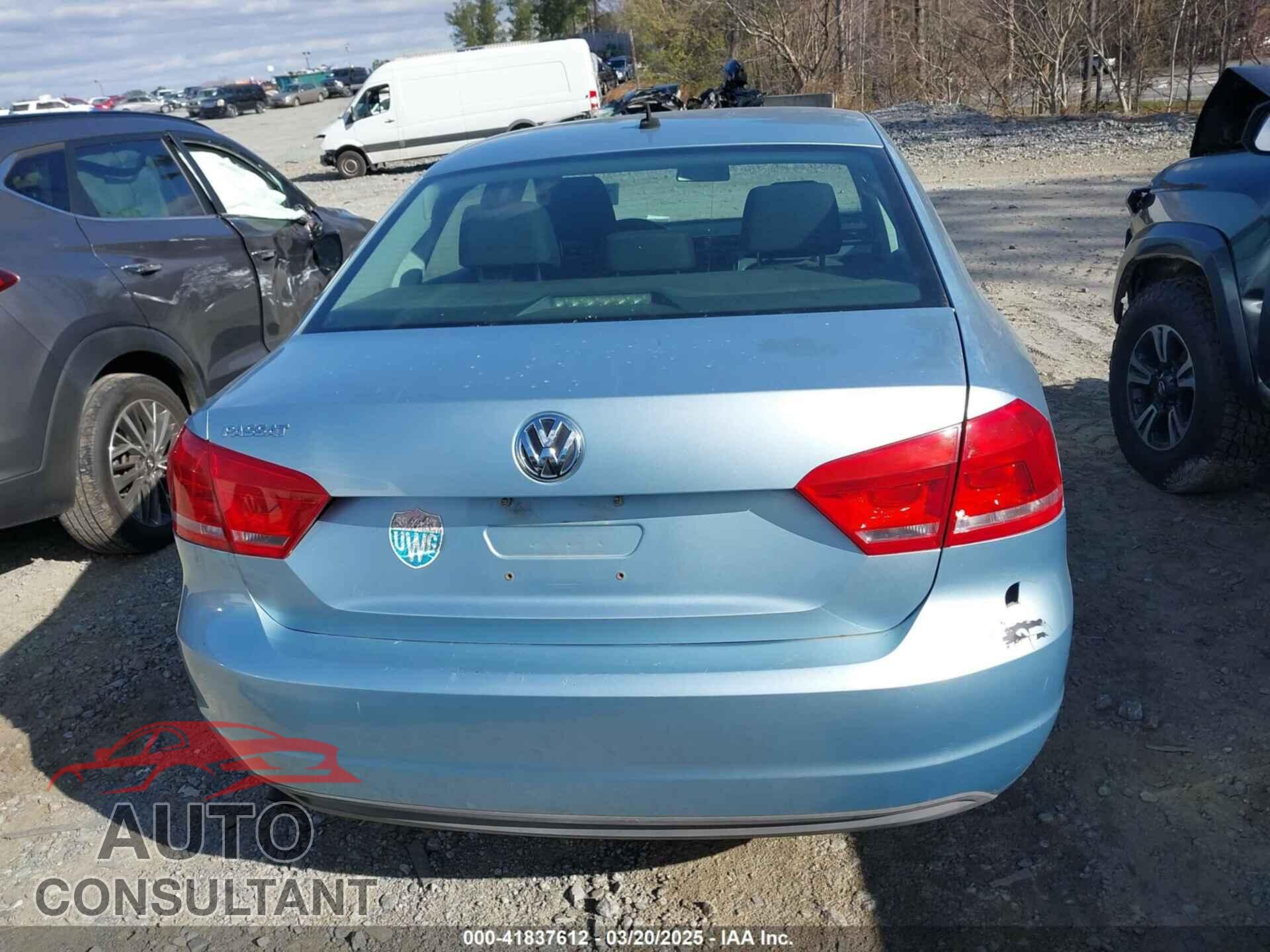 VOLKSWAGEN PASSAT 2012 - 1VWAP7A39CC103581