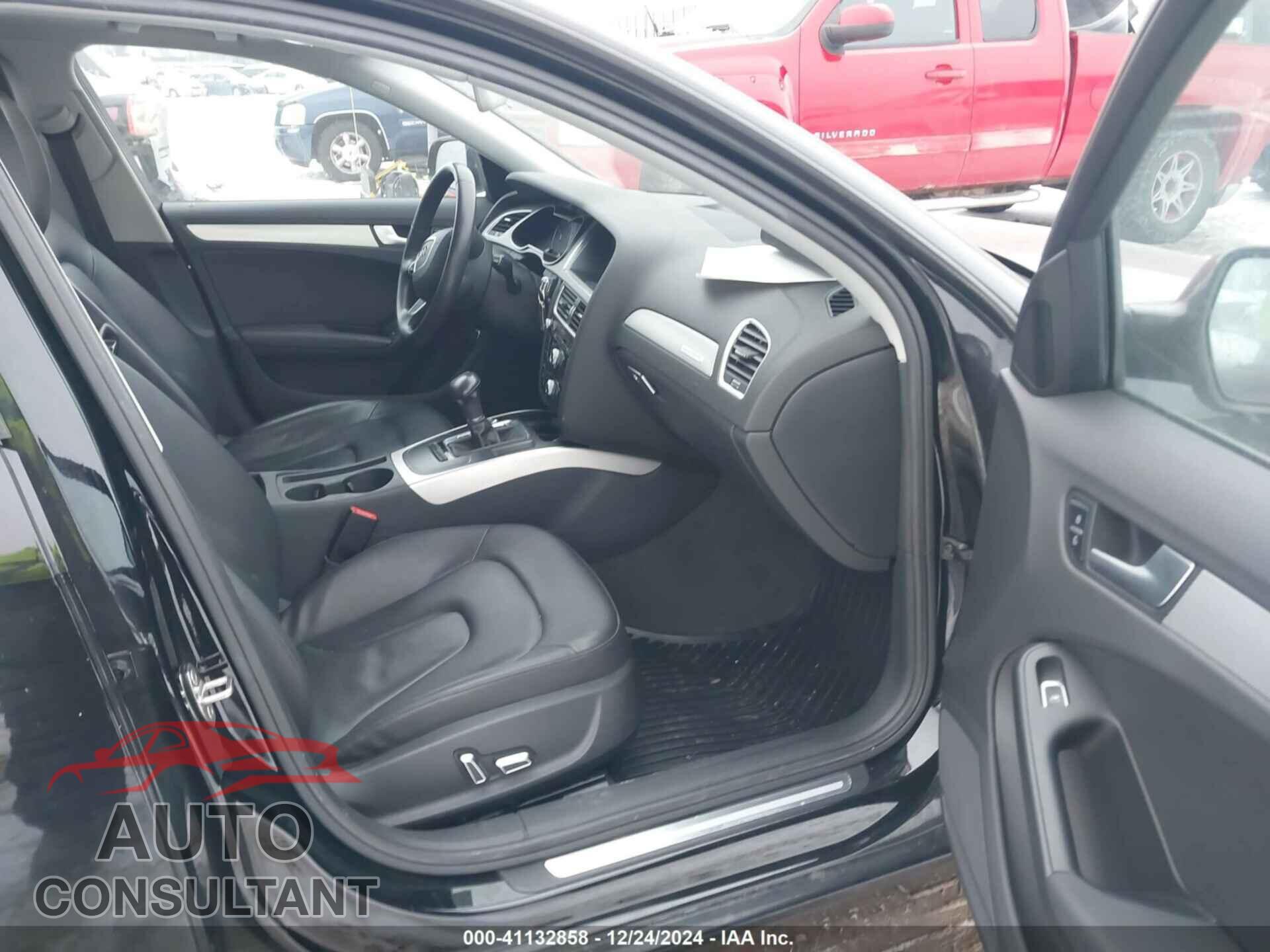 AUDI A4 2014 - WAUBFAFL0EA107420