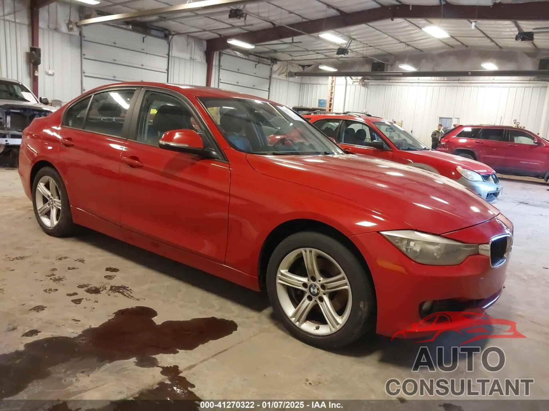 BMW 328I 2013 - WBA3A5G52DNP20334