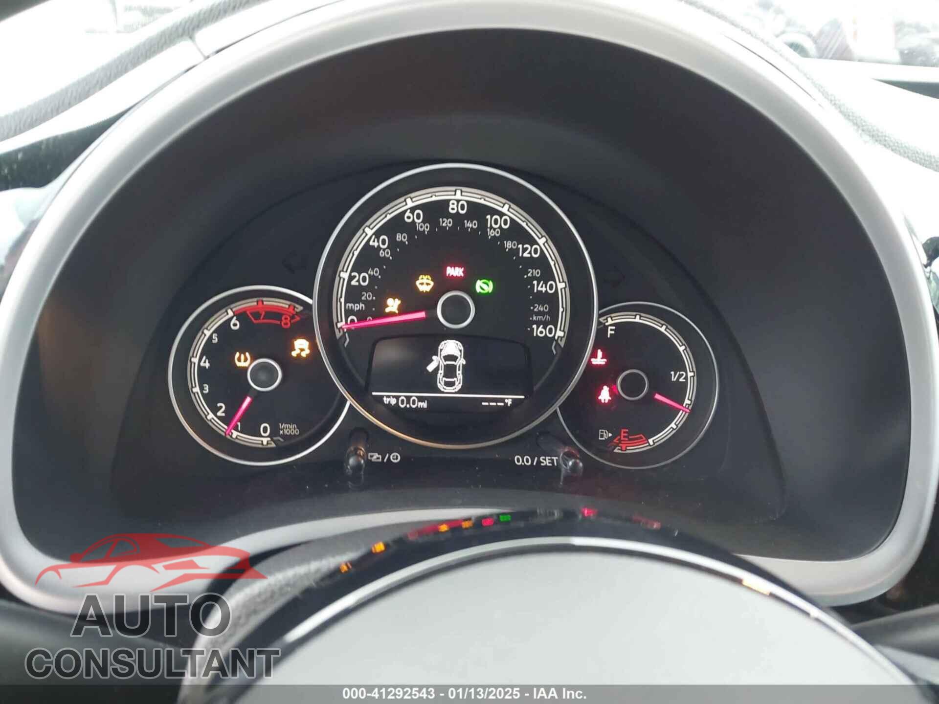 VOLKSWAGEN BEETLE 2017 - 3VW517AT7HM812213