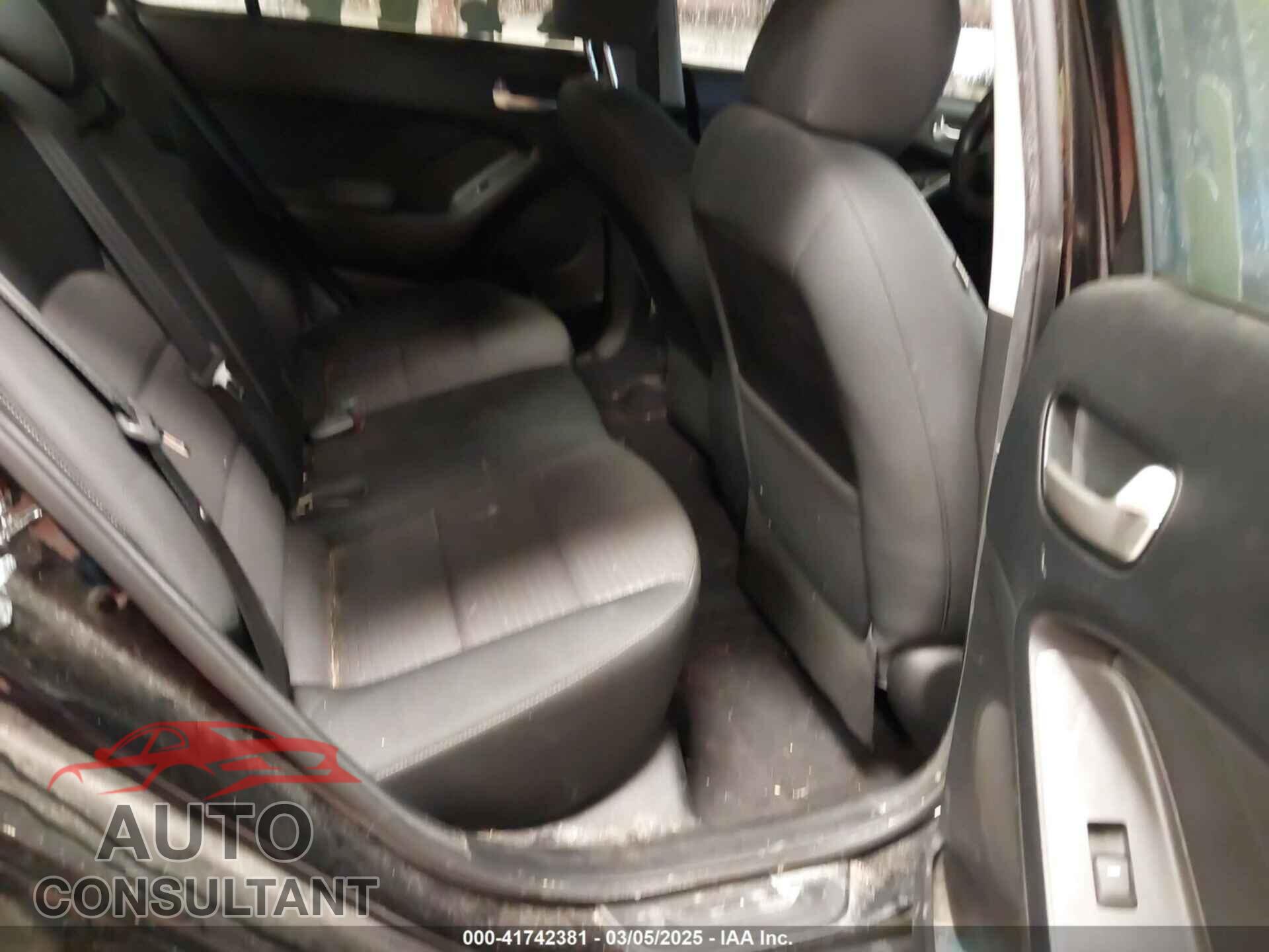 KIA FORTE 2017 - 3KPFL4A74HE012885