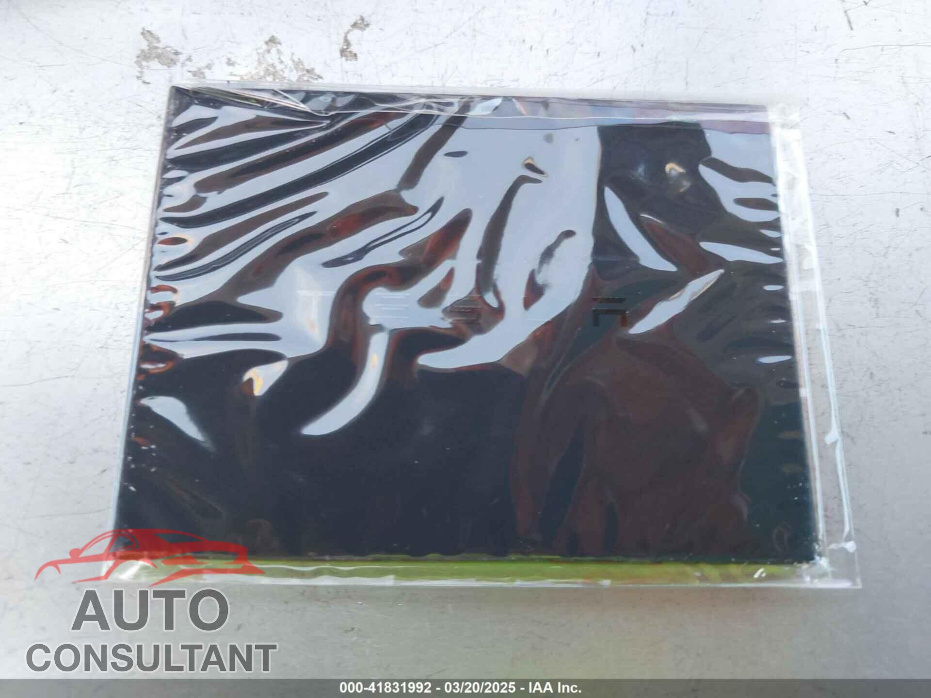 TESLA MODEL 3 2024 - 5YJ3E1EAXRF751577