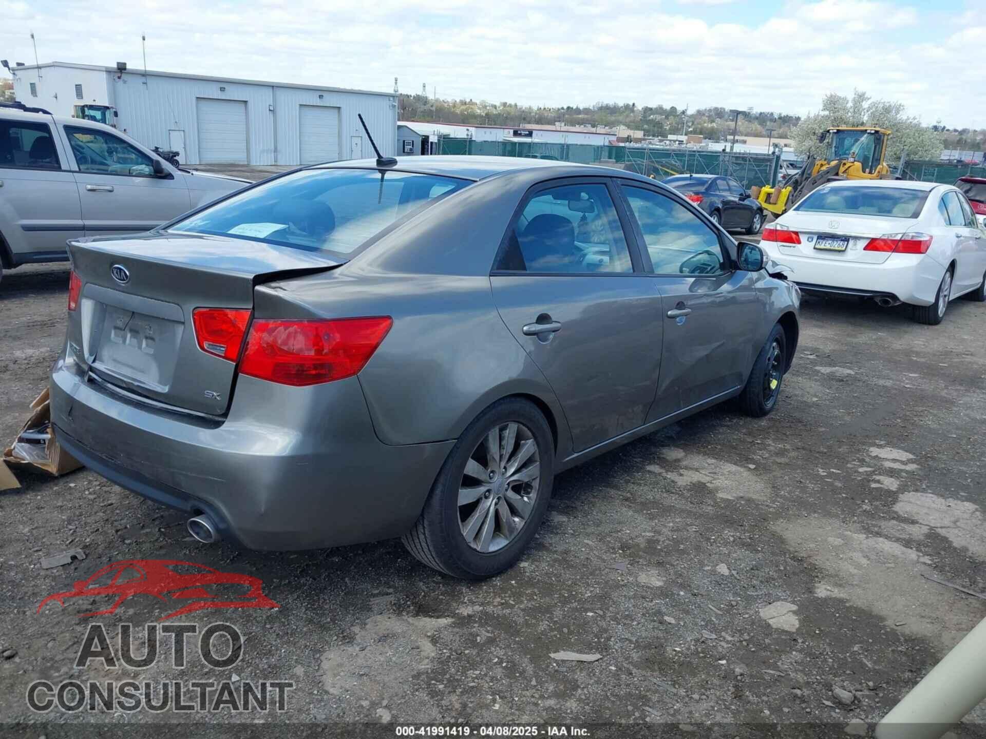 KIA FORTE 2010 - KNAFW4A31A5282935