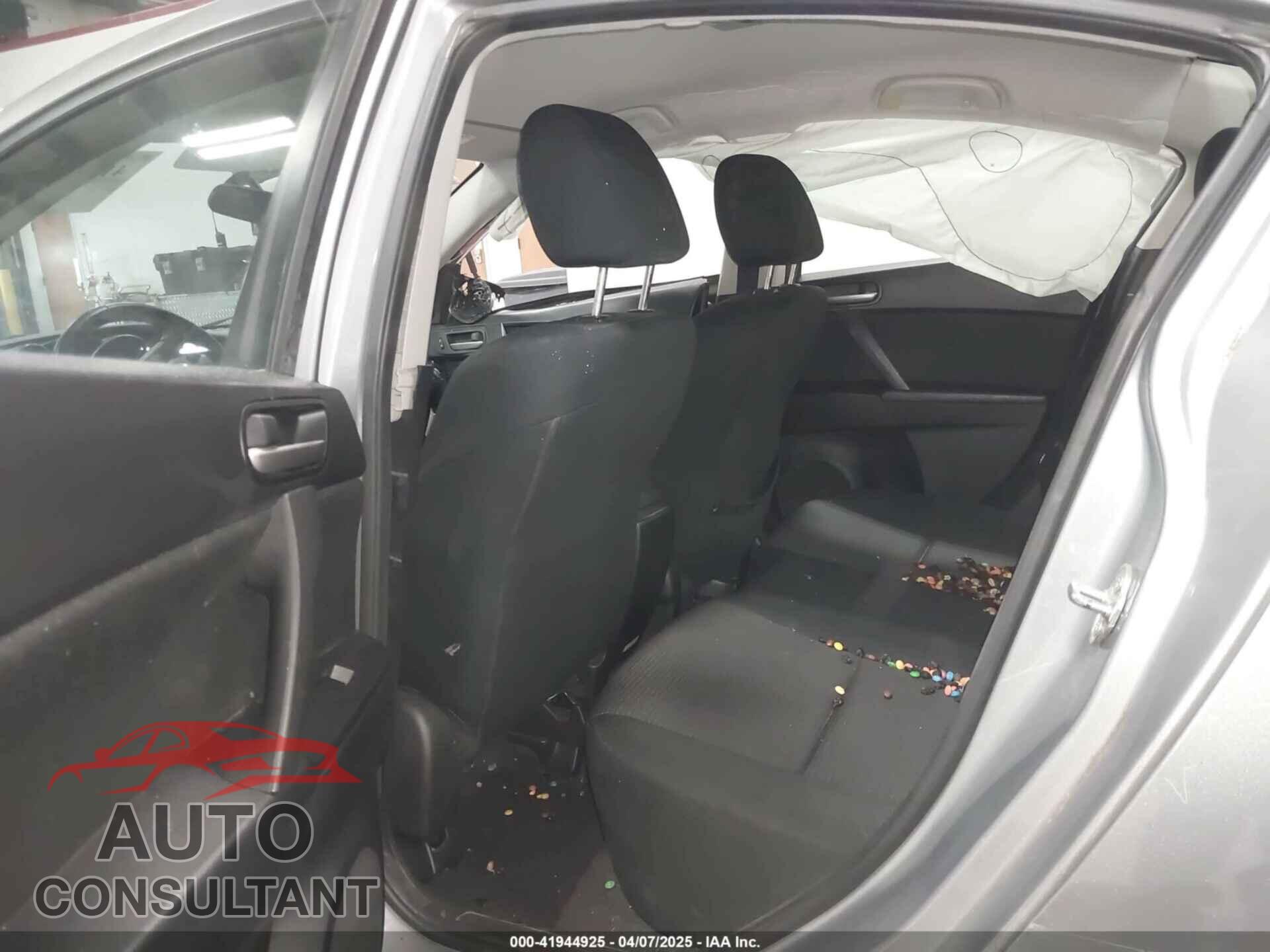 MAZDA MAZDA3 2012 - JM1BL1V77C1696219