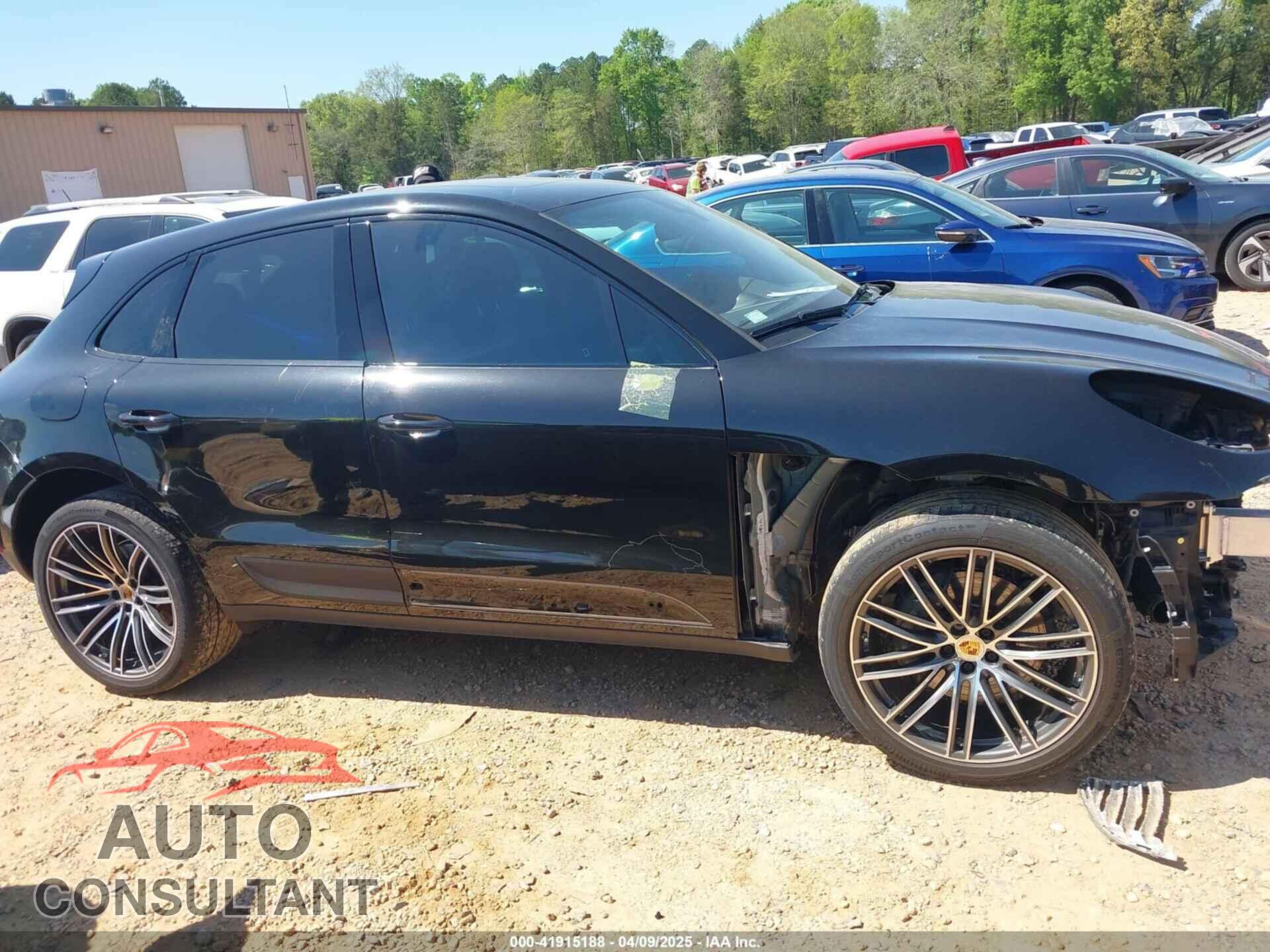 PORSCHE MACAN 2021 - WP1AB2A57MLB37105
