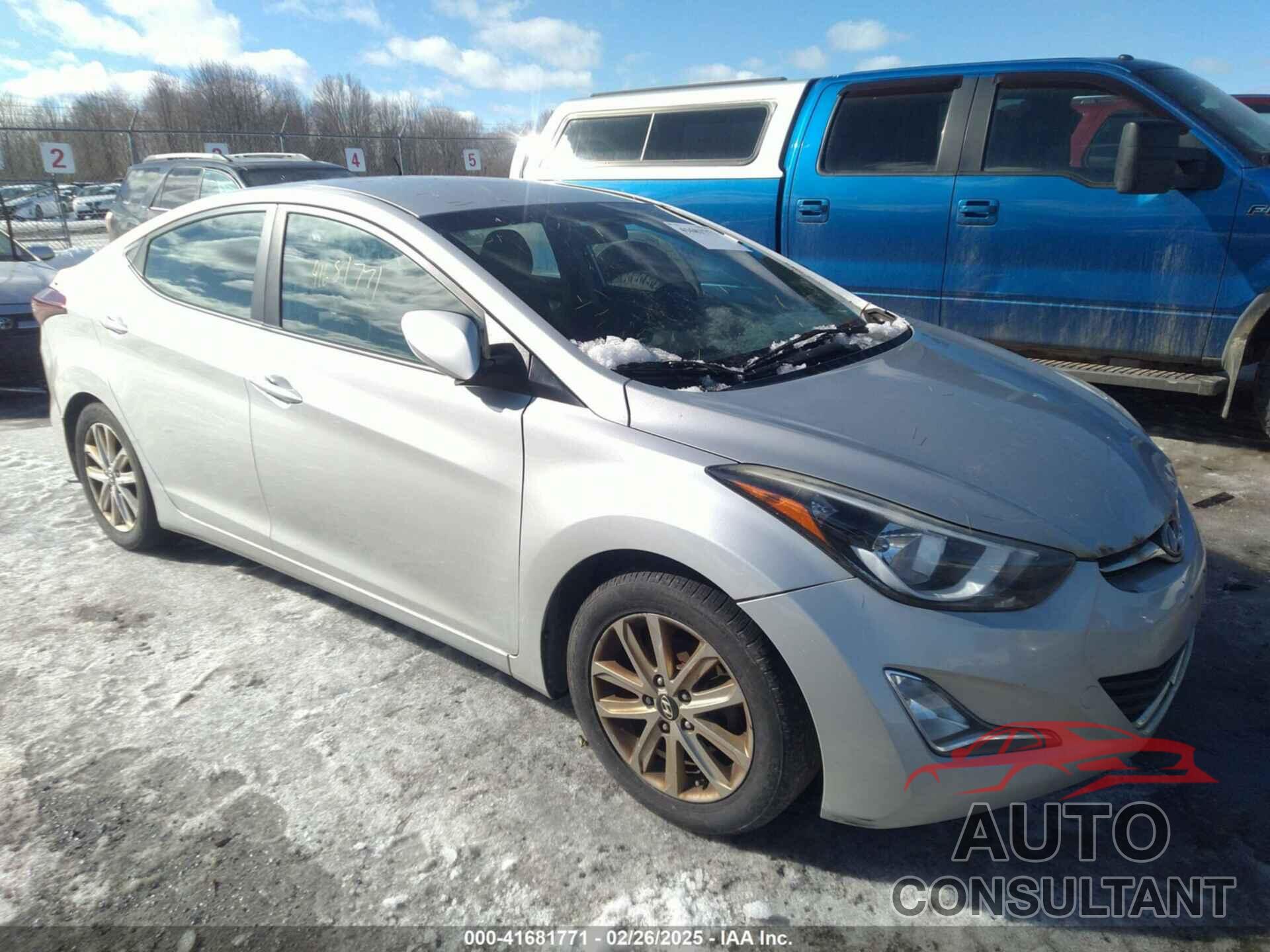 HYUNDAI ELANTRA 2016 - KMHDH4AE0GU576018