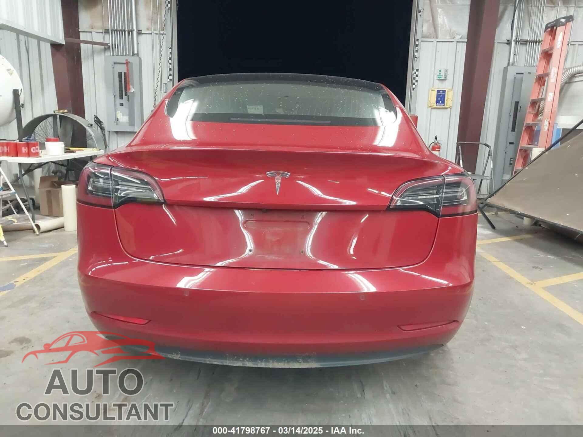 TESLA MODEL 3 2018 - 5YJ3E1EA1JF014448