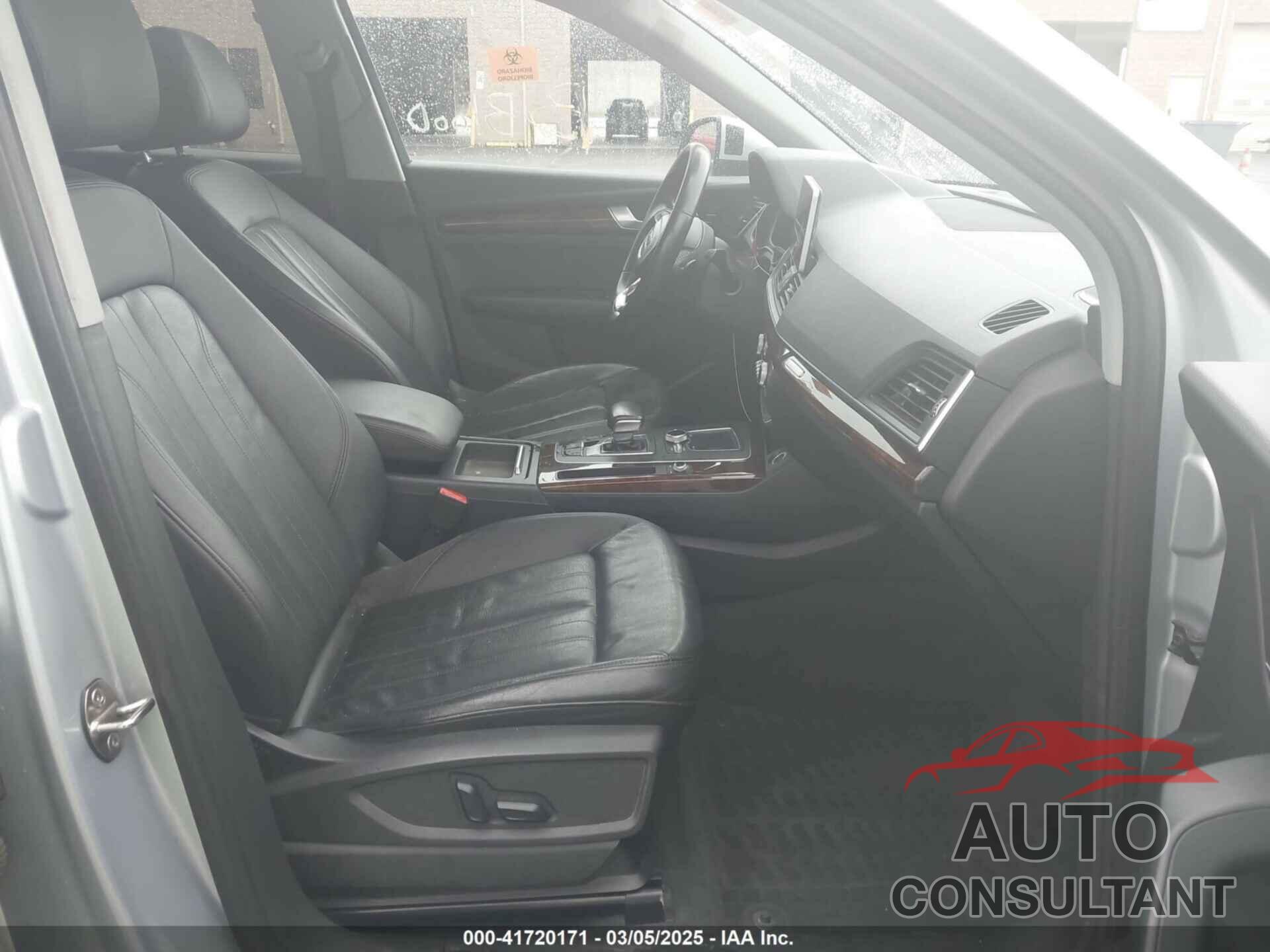 AUDI Q5 2018 - WA1BNAFY3J2044961