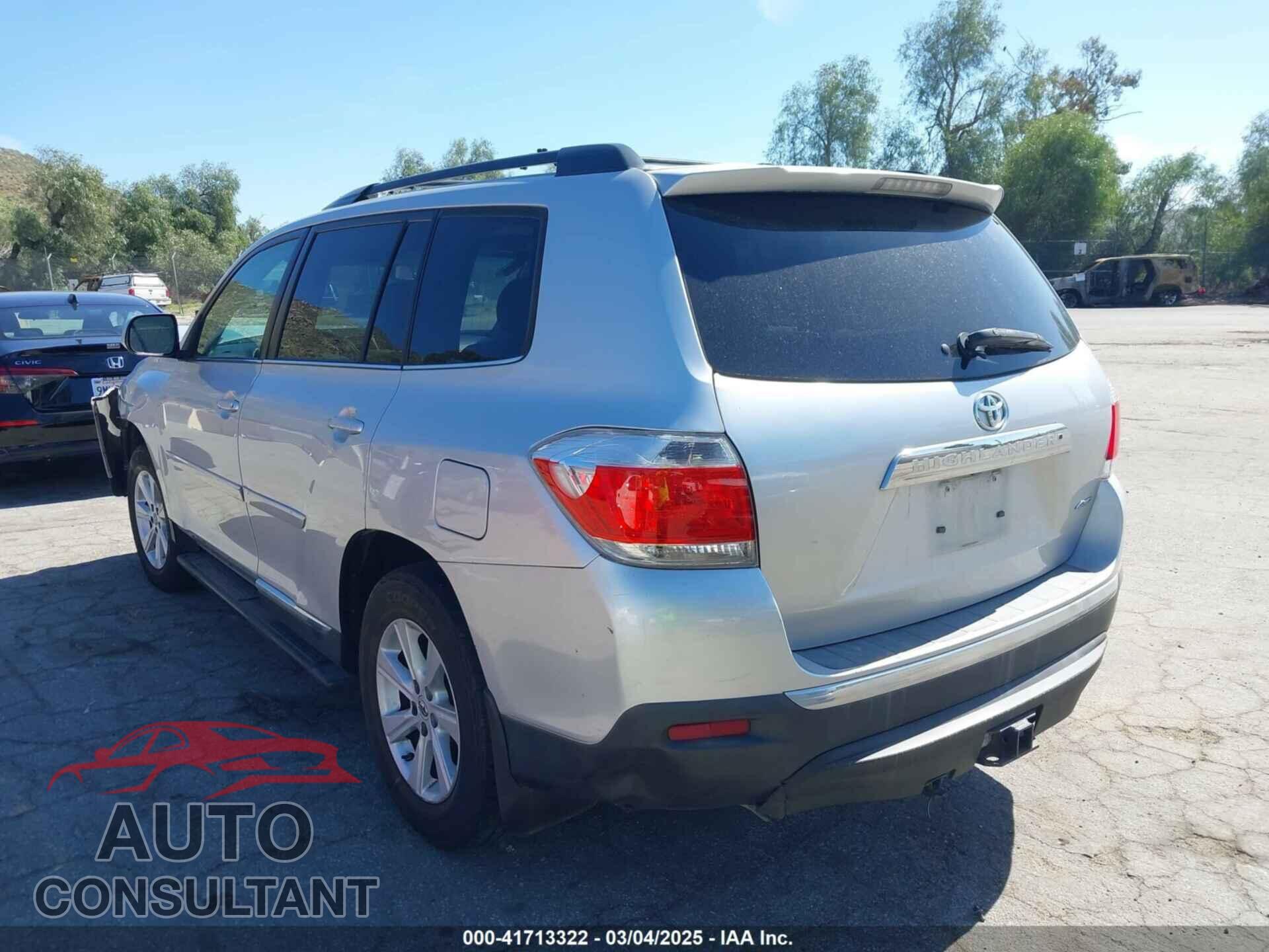 TOYOTA HIGHLANDER 2011 - 5TDBK3EH2BS060560