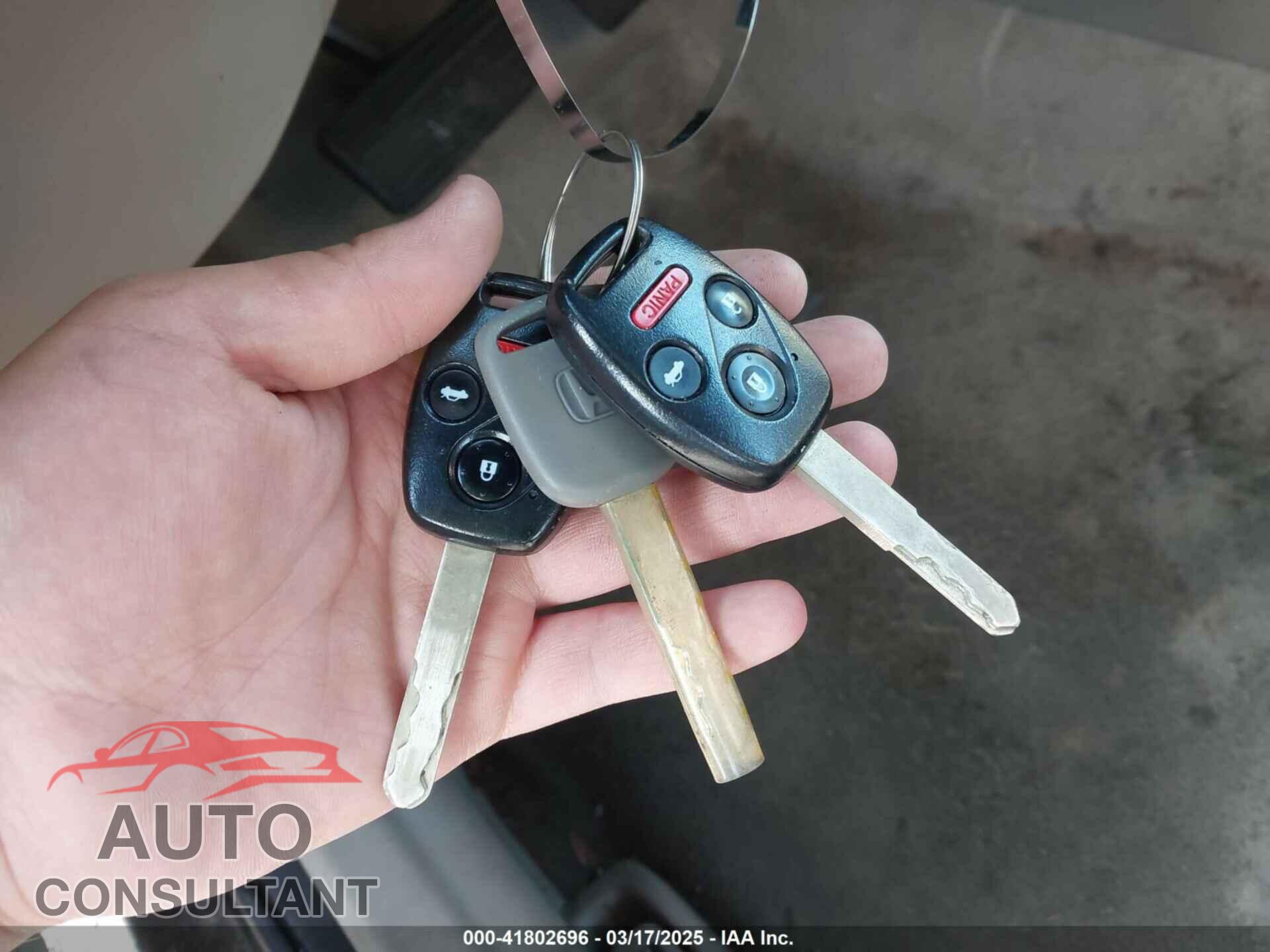 HONDA CIVIC 2012 - 2HGFB2F51CH578001