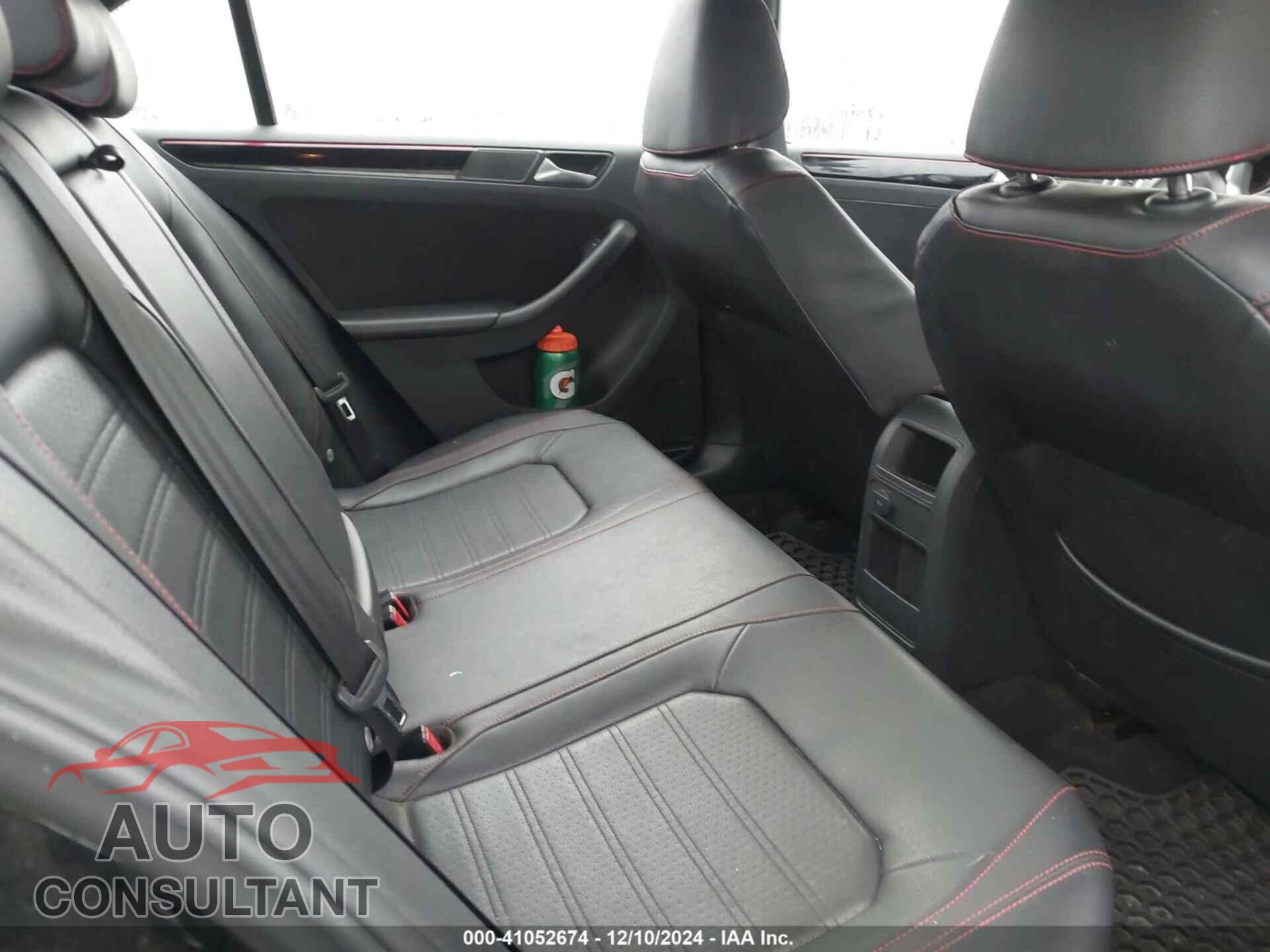 VOLKSWAGEN JETTA 2017 - 3VW4T7AJ7HM205734