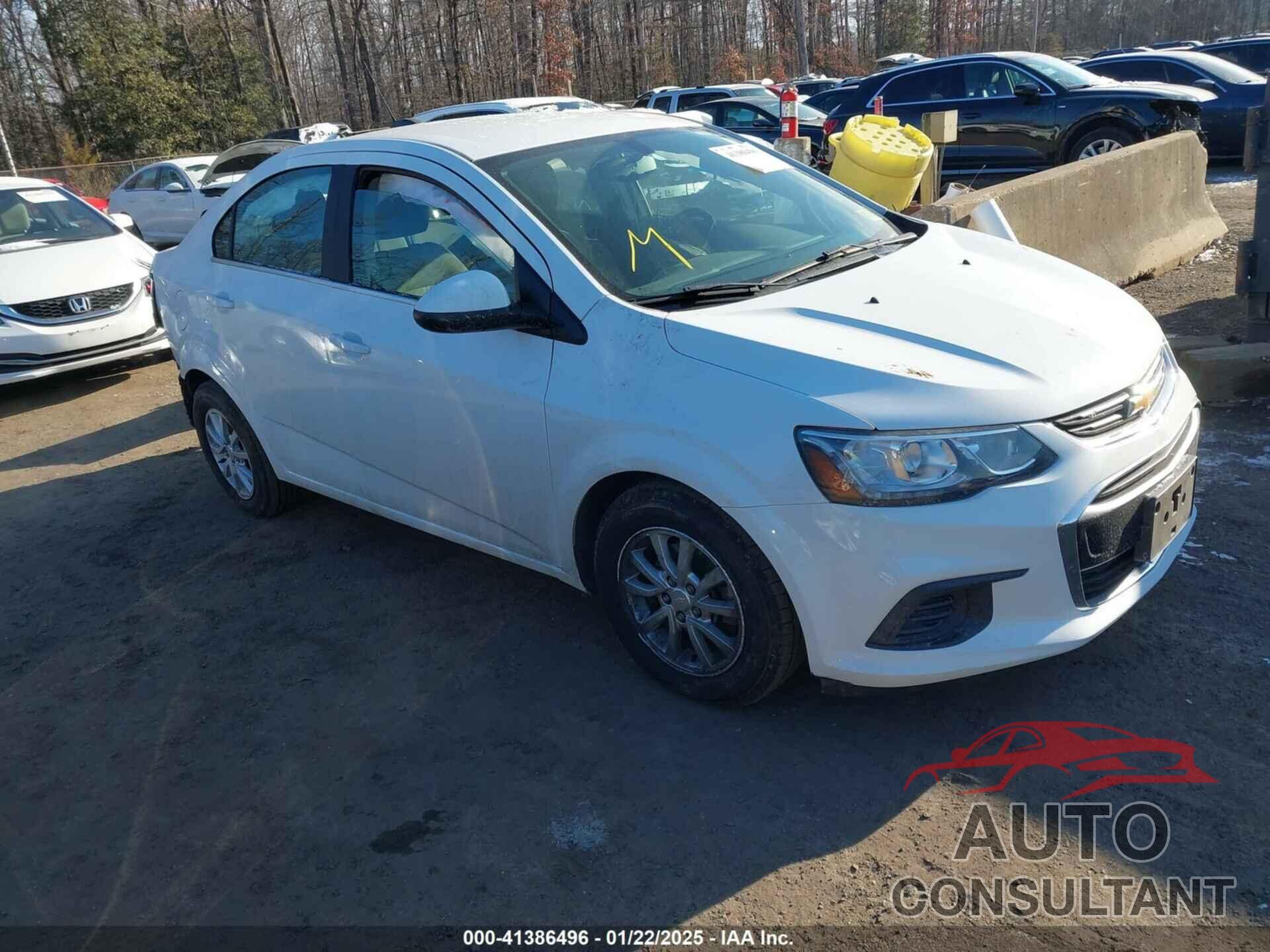 CHEVROLET SONIC 2018 - 1G1JD5SH4J4138765
