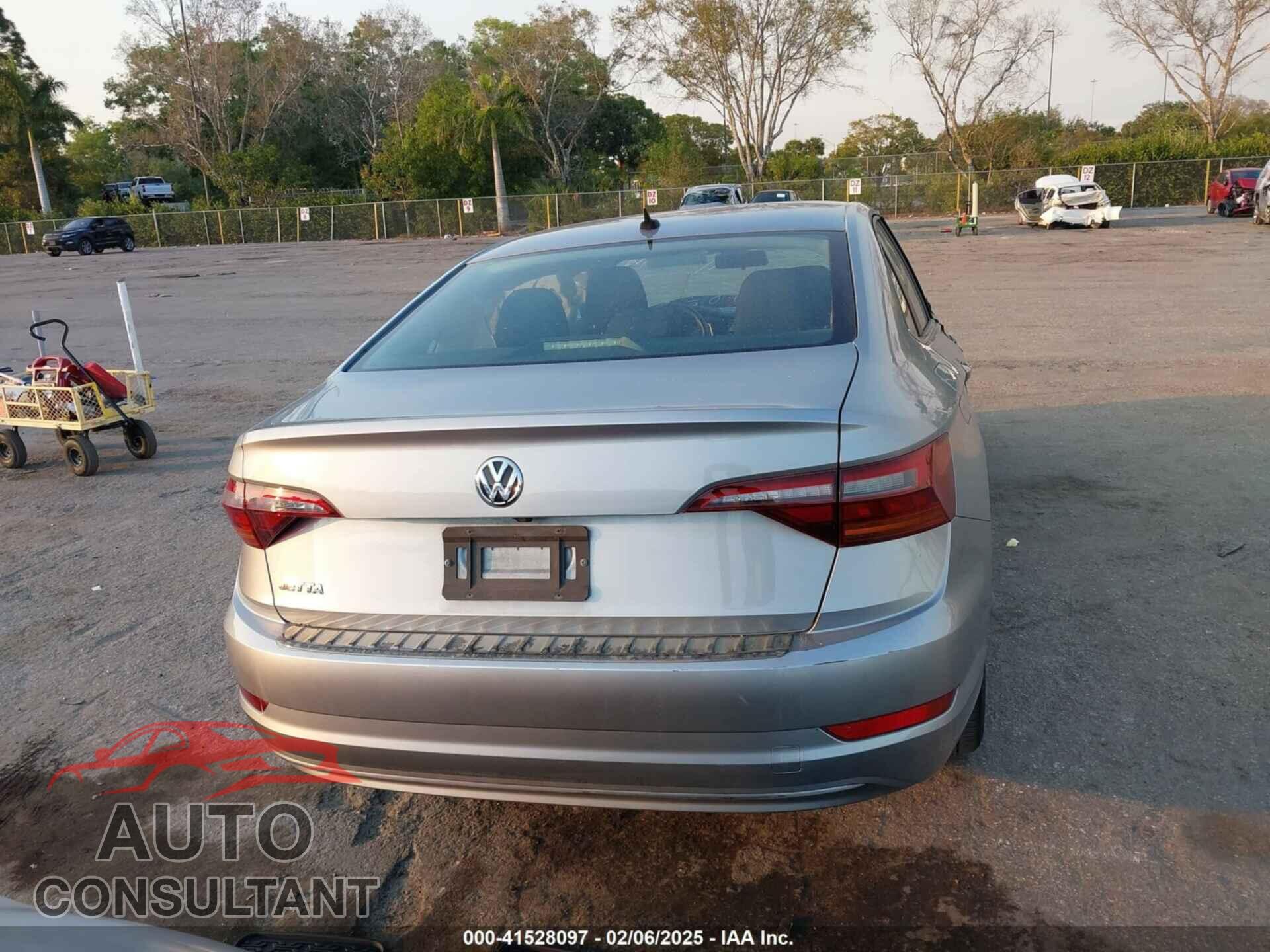 VOLKSWAGEN JETTA 2019 - 3VWCB7BU7KM212357