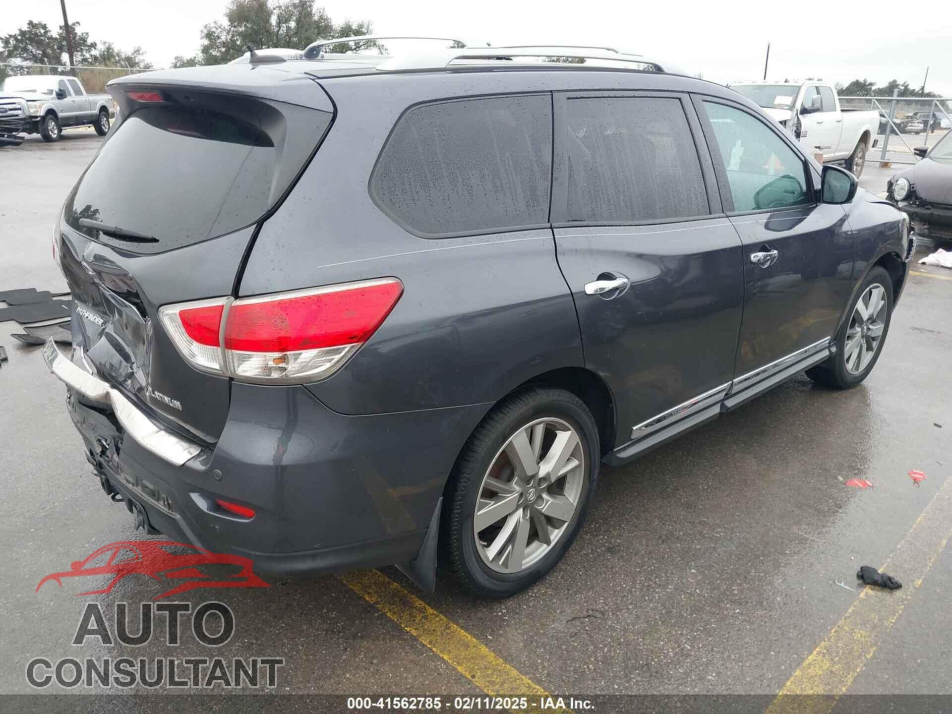 NISSAN PATHFINDER 2013 - 5N1AR2MN5DC647196