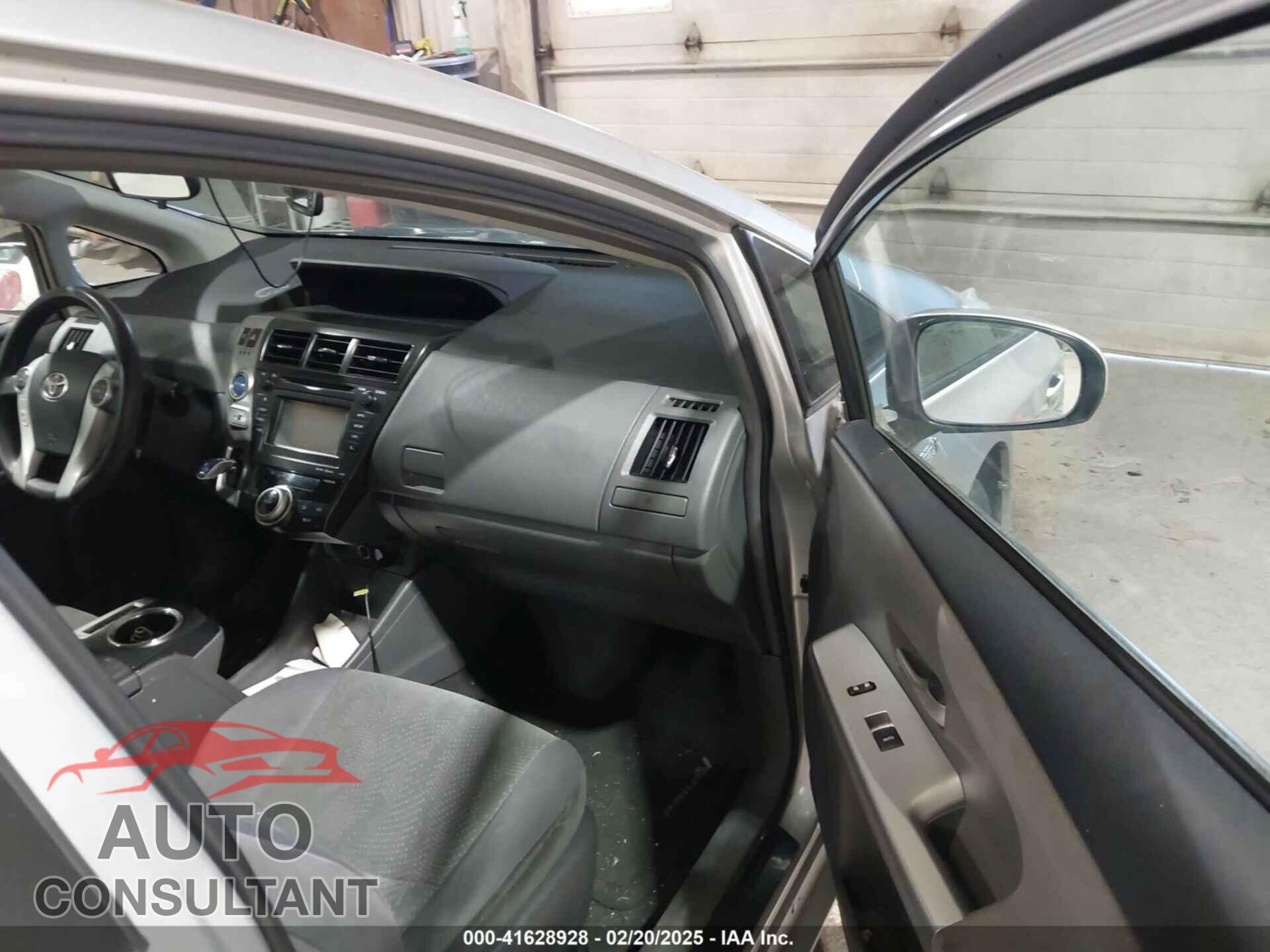 TOYOTA PRIUS V 2012 - JTDZN3EU8C3032610