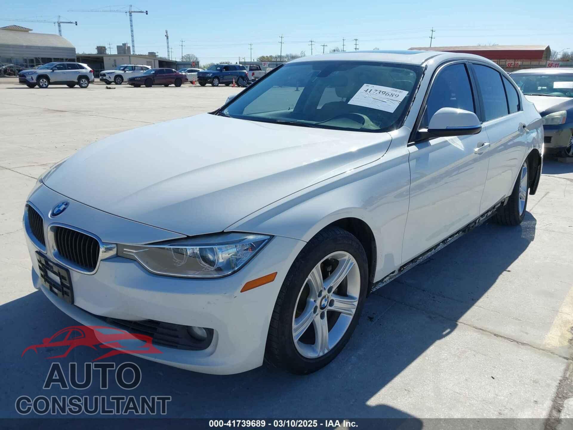 BMW 328I 2014 - WBA3A5G50ENP27803