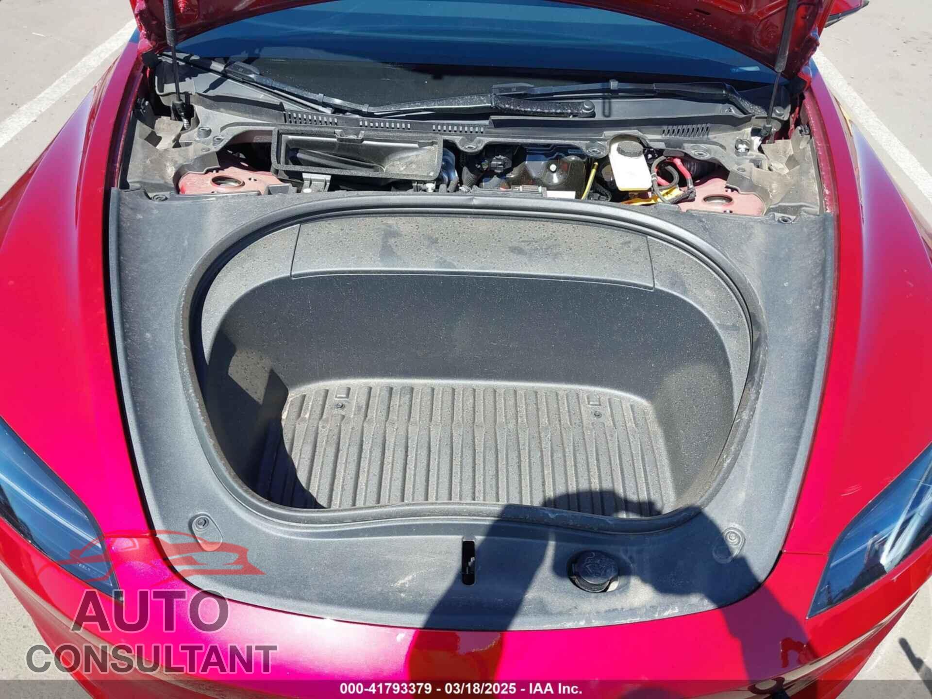TESLA MODEL 3 2024 - 5YJ3E1EA2RF825011