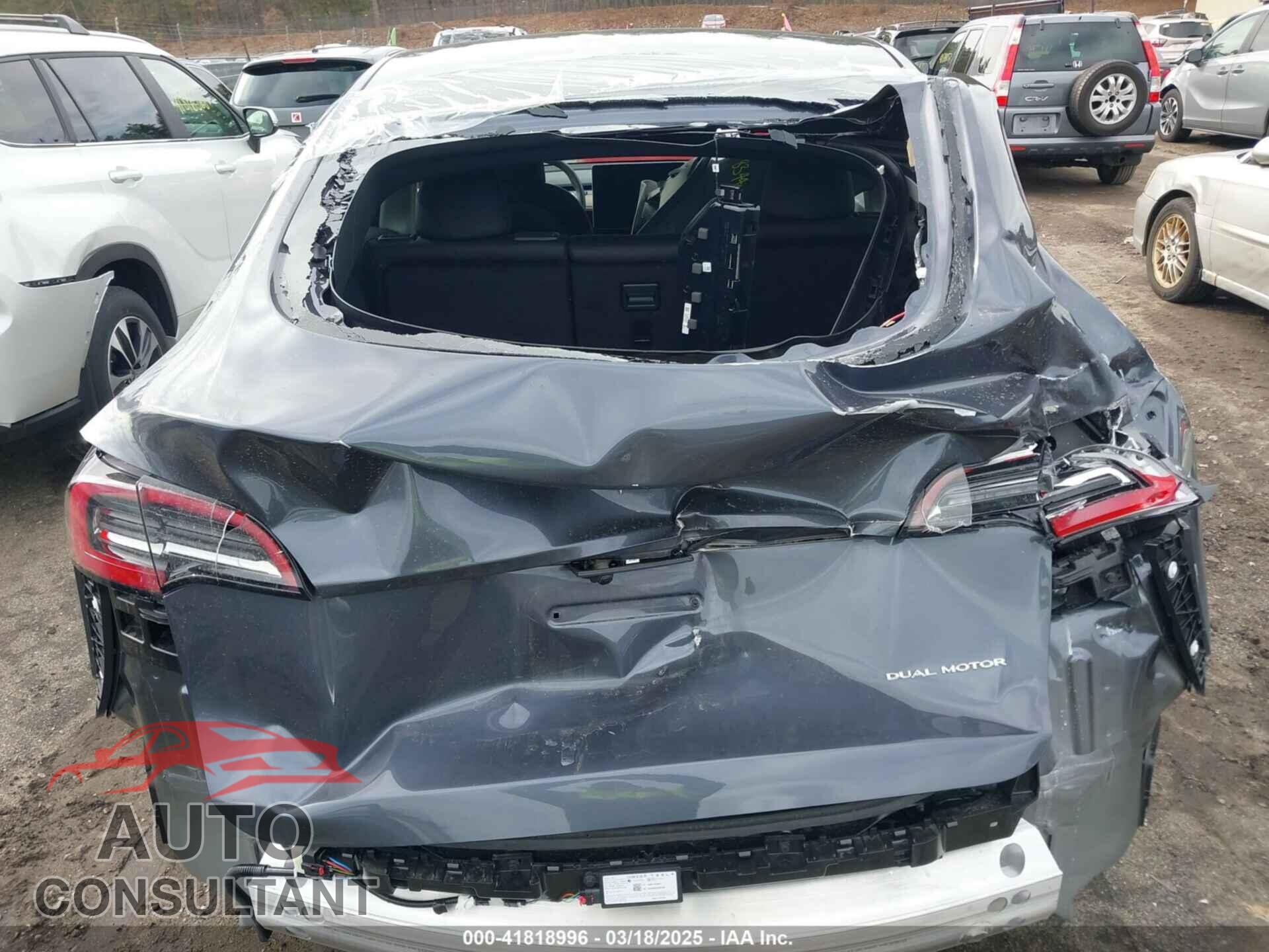 TESLA MODEL Y 2023 - 7SAYGAEE7PF963324