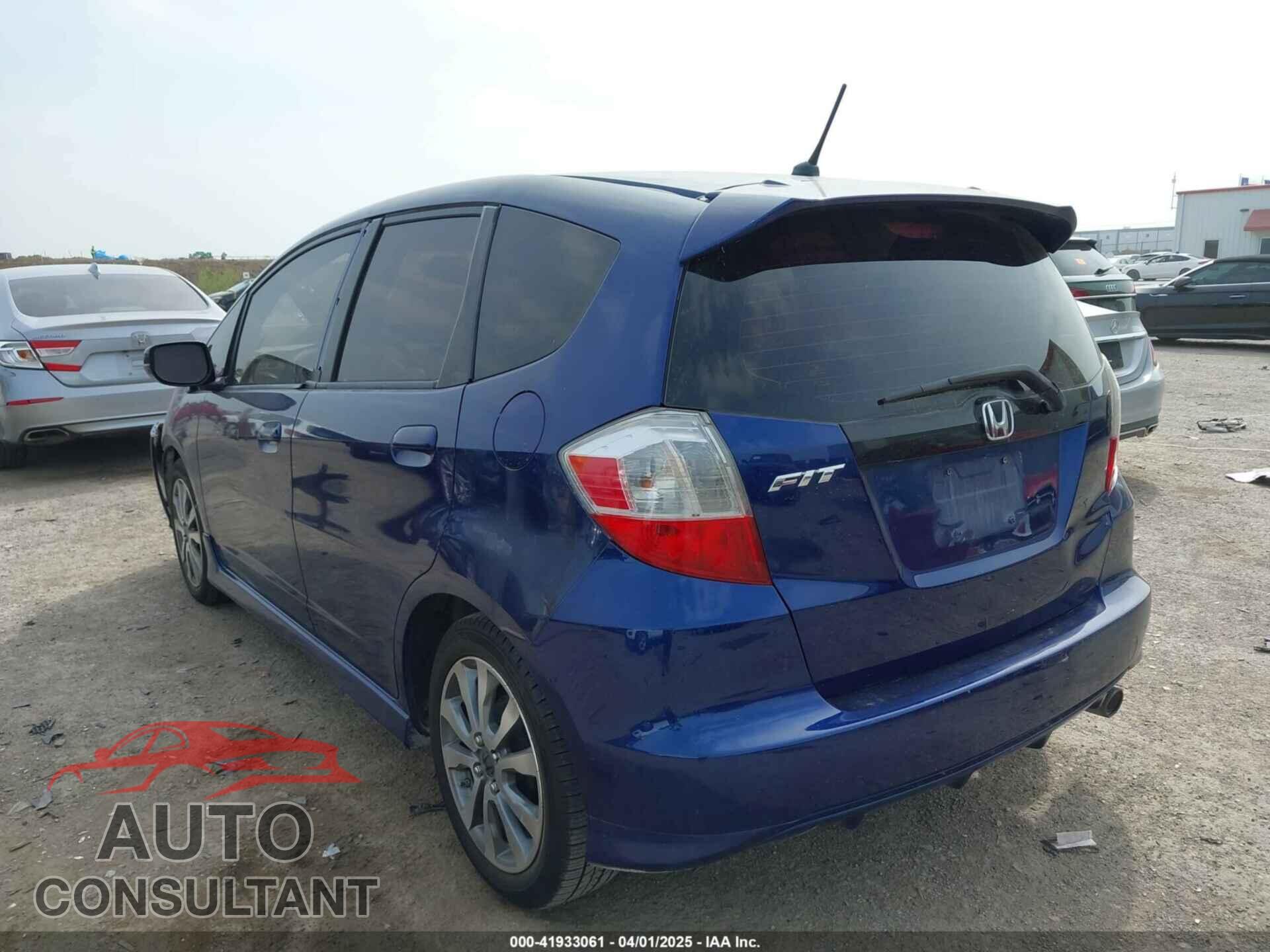 HONDA FIT 2013 - JHMGE8H54DC027896