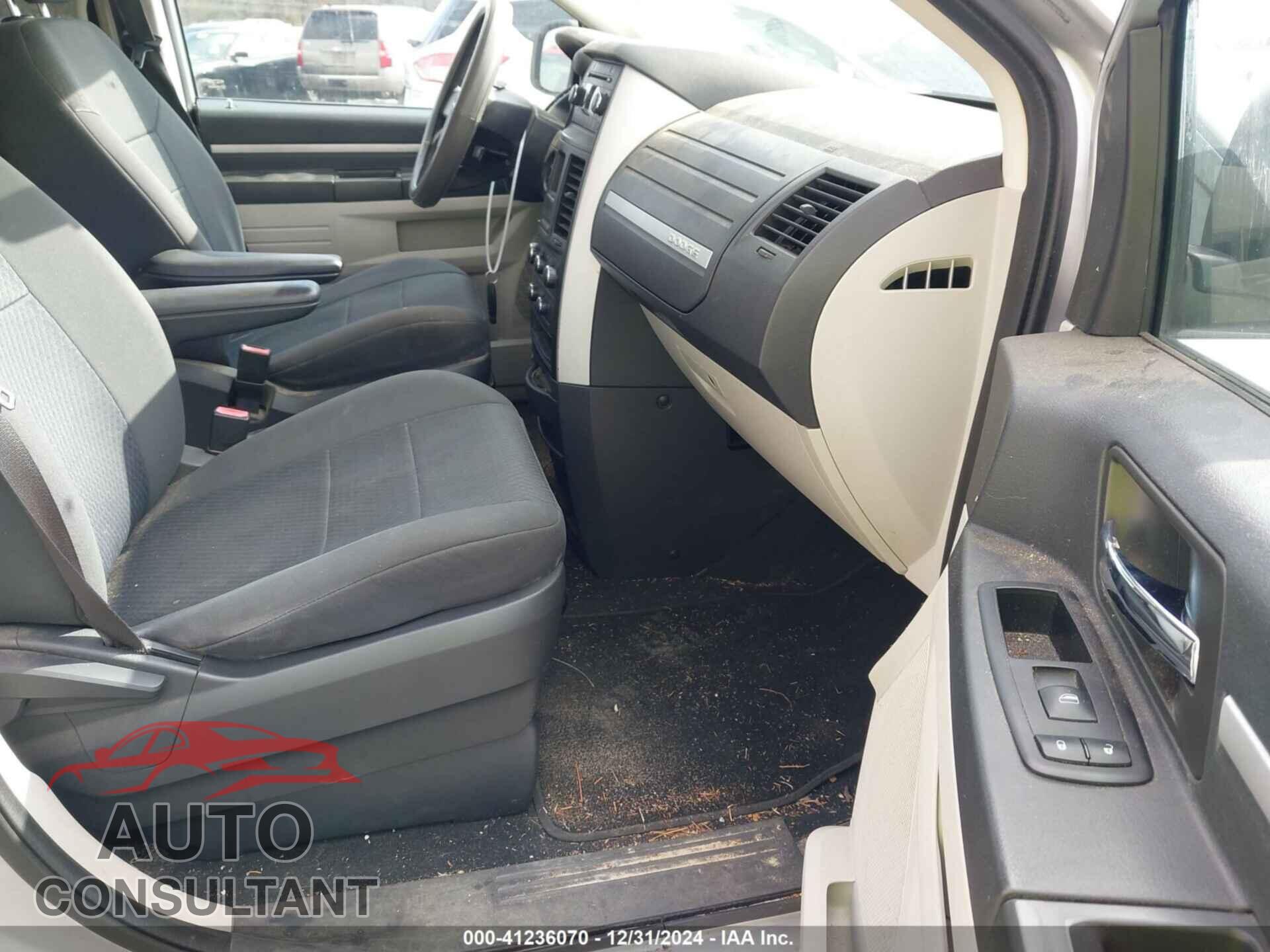 DODGE GRAND CARAVAN 2010 - 2D4RN4DE9AR303438