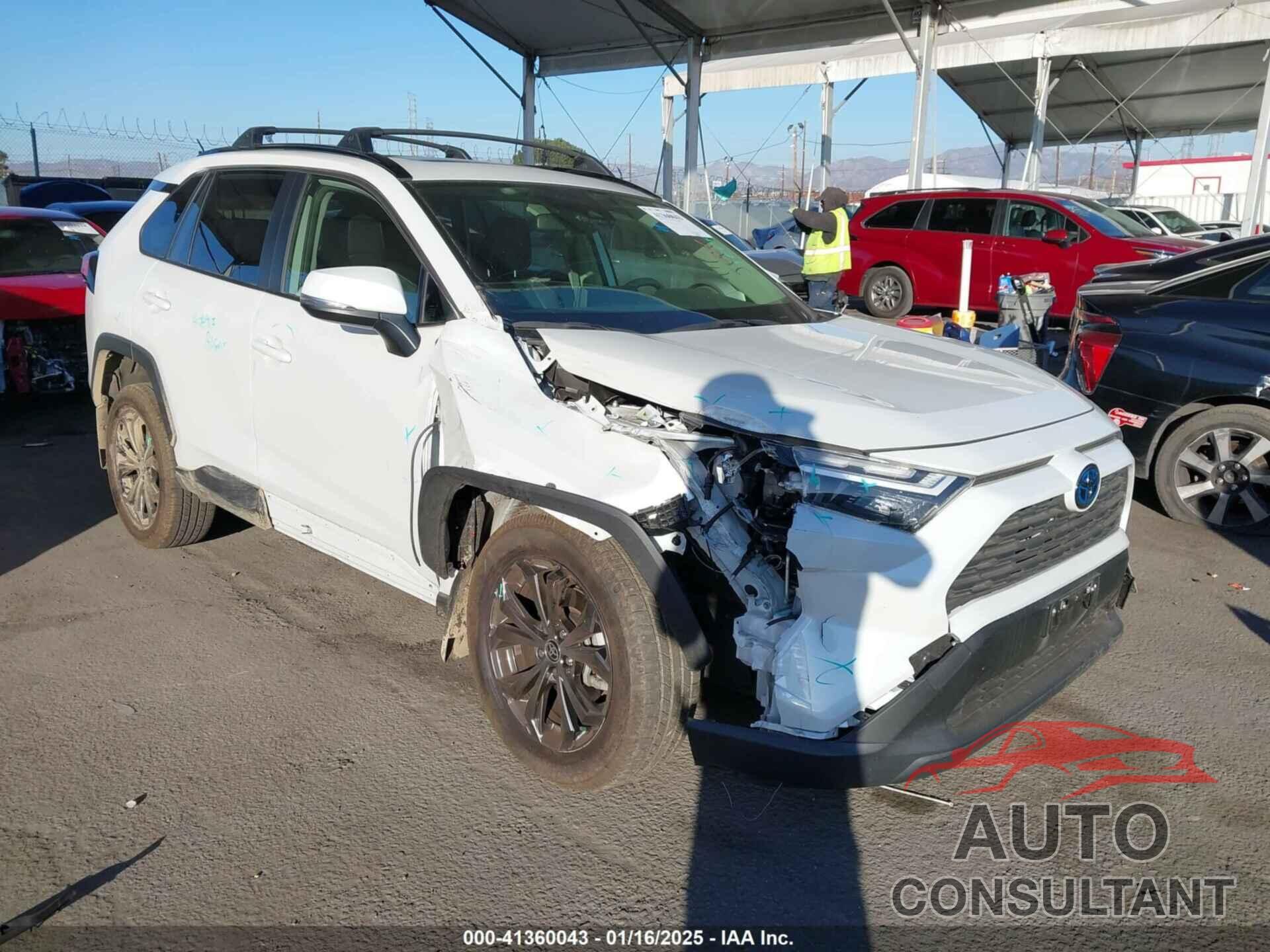 TOYOTA RAV4 HYBRID 2023 - JTMB6RFVXPD540814