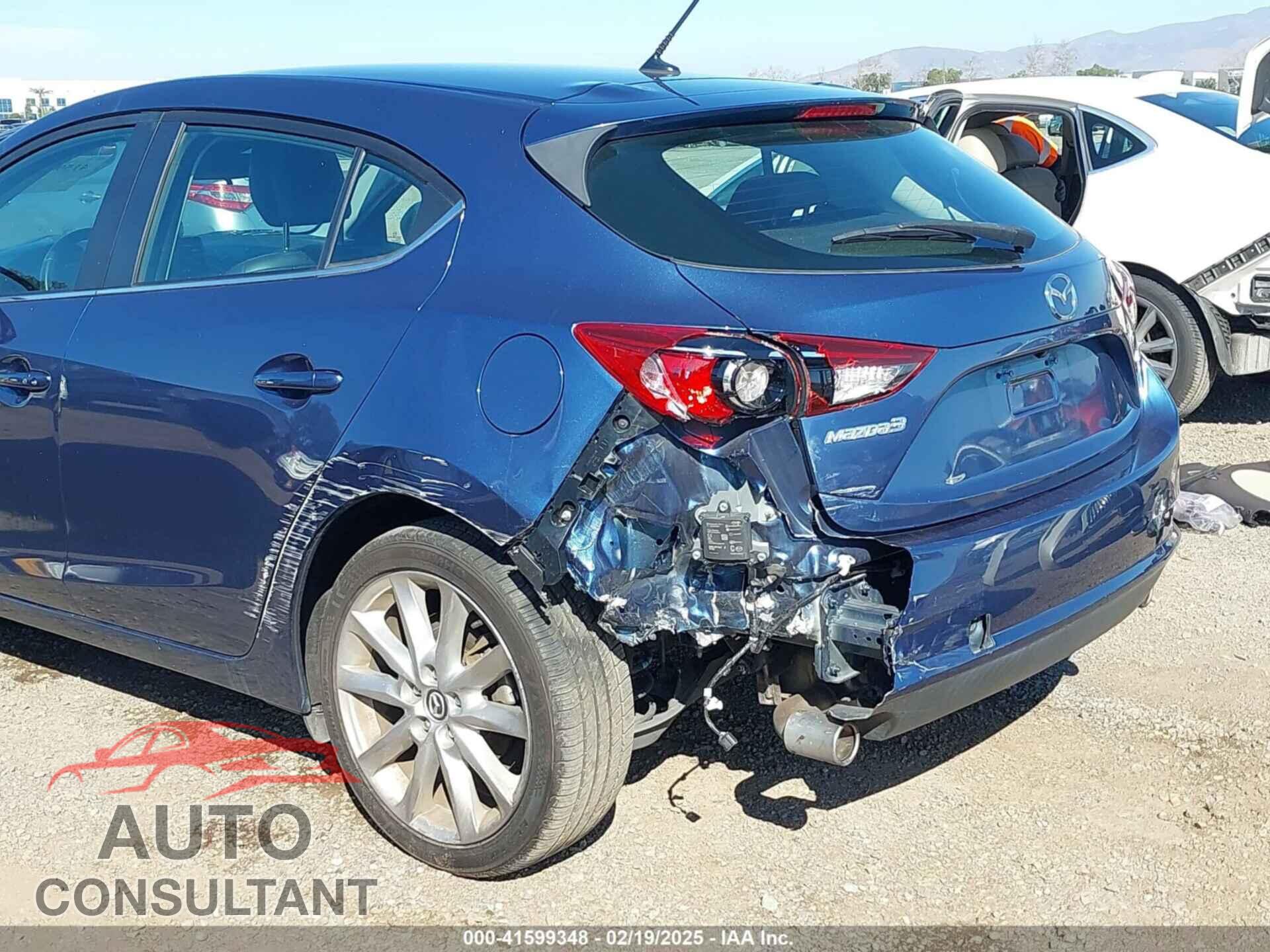 MAZDA MAZDA3 2017 - 3MZBN1L39HM135392