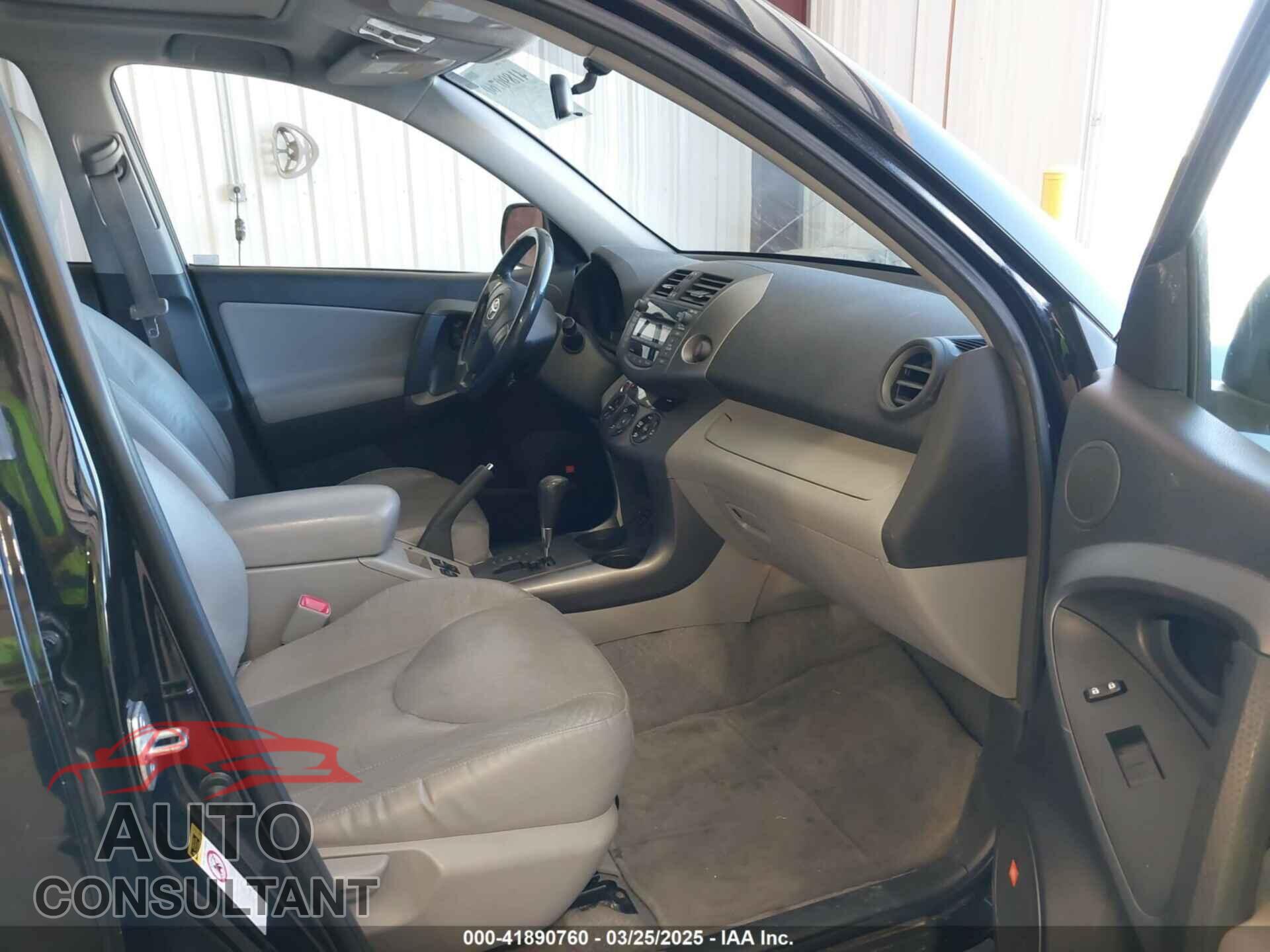 TOYOTA RAV4 2010 - JTMDF4DV8AD033495