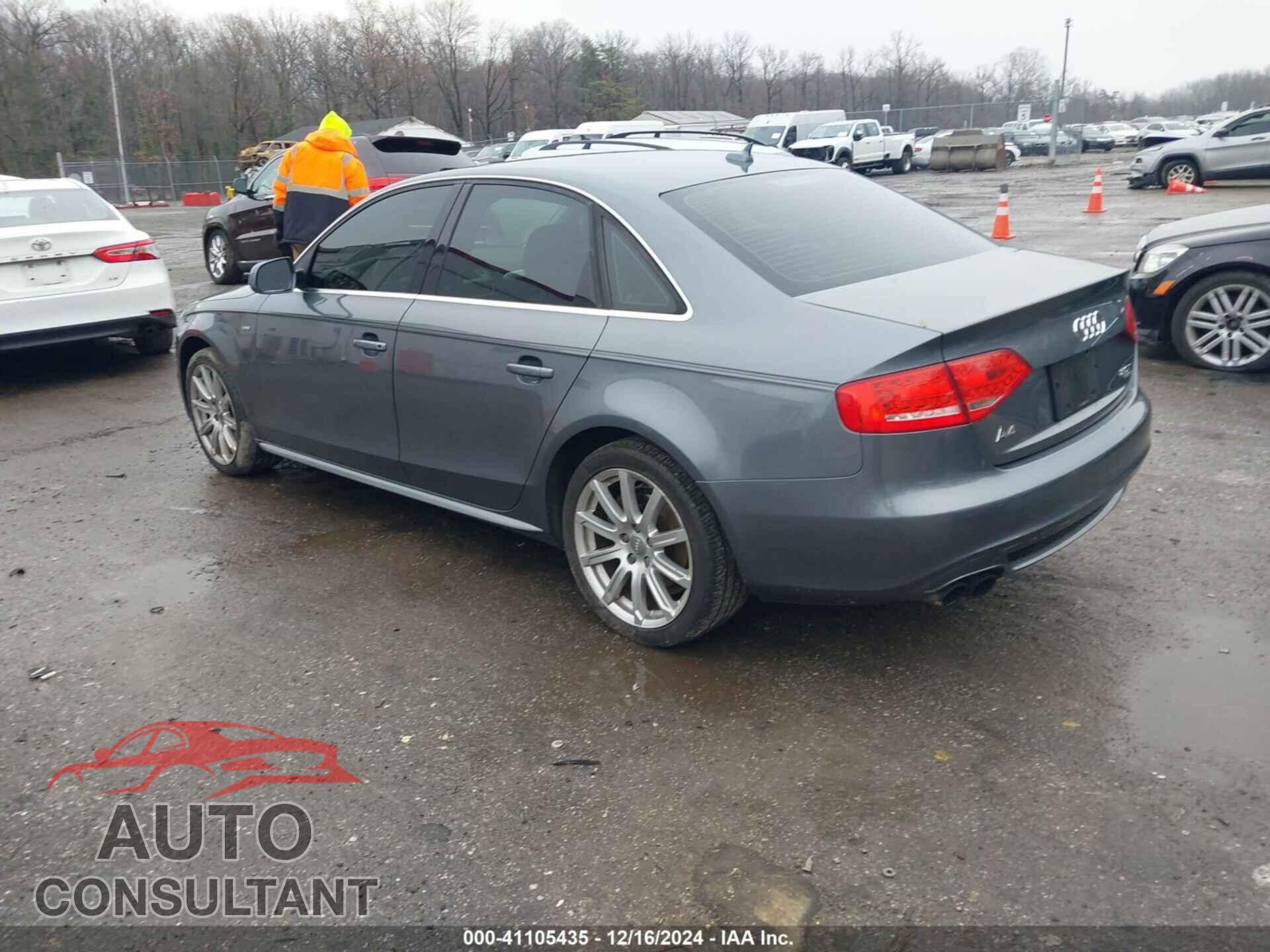 AUDI A4 2012 - WAUFFAFLXCN011012