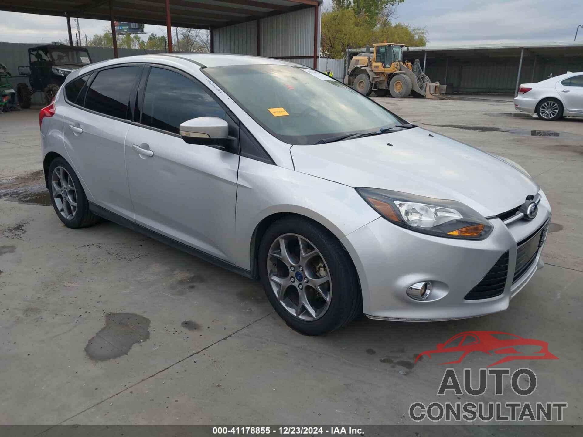 FORD FOCUS 2014 - 1FADP3K2XEL374916