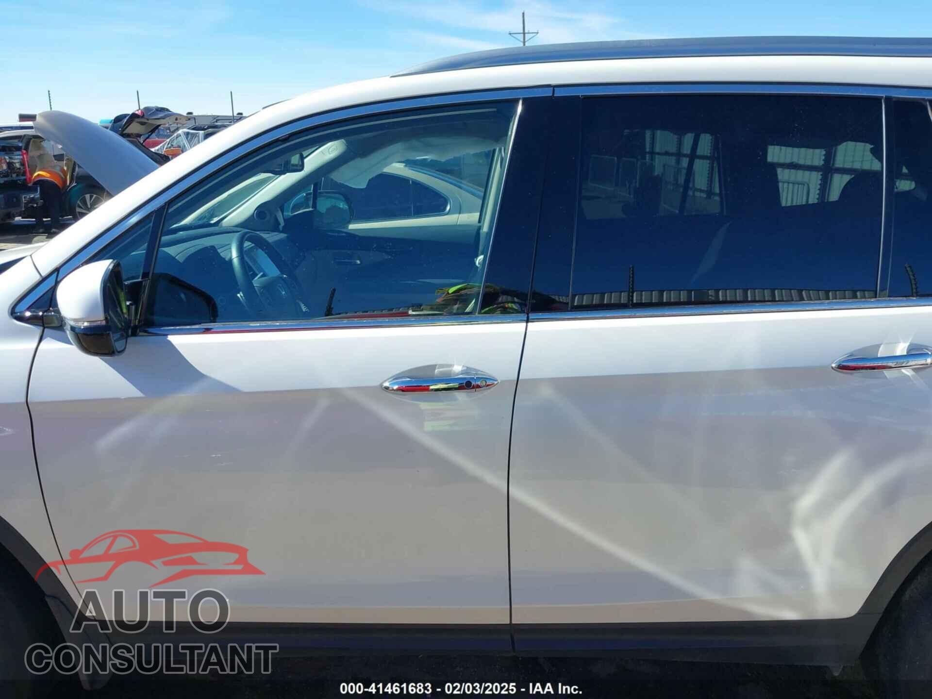HONDA PILOT 2017 - 5FNYF6H96HB004087