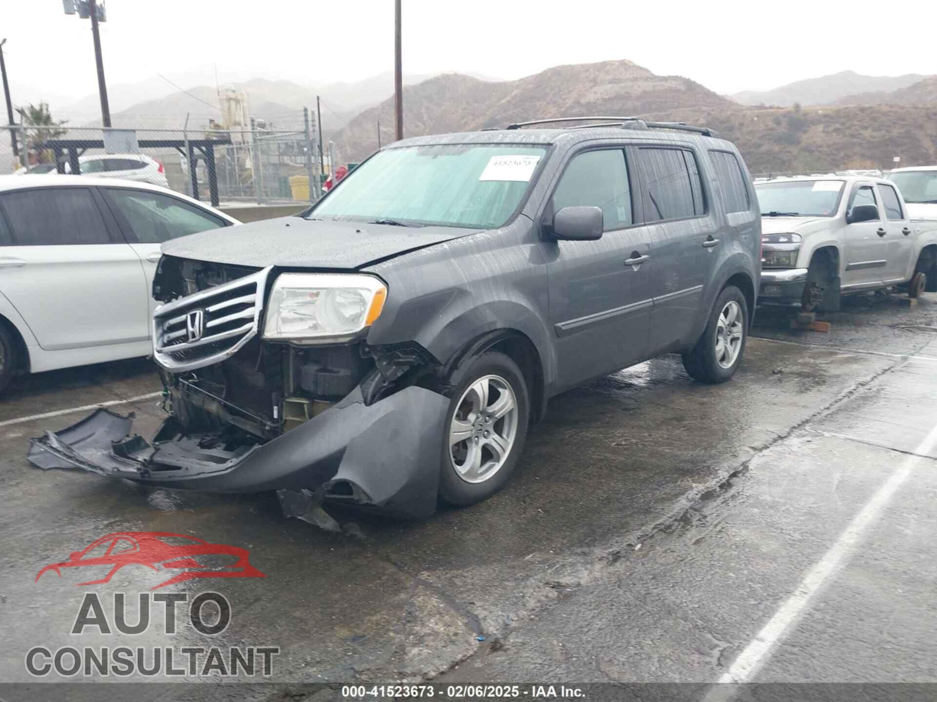 HONDA PILOT 2013 - 5FNYF4H74DB052619