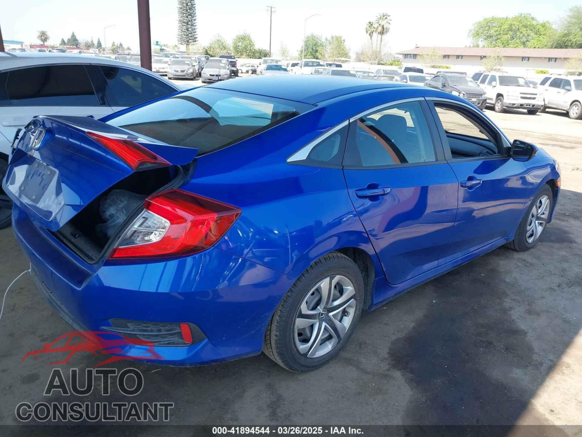 HONDA CIVIC 2018 - 2HGFC2F53JH512561