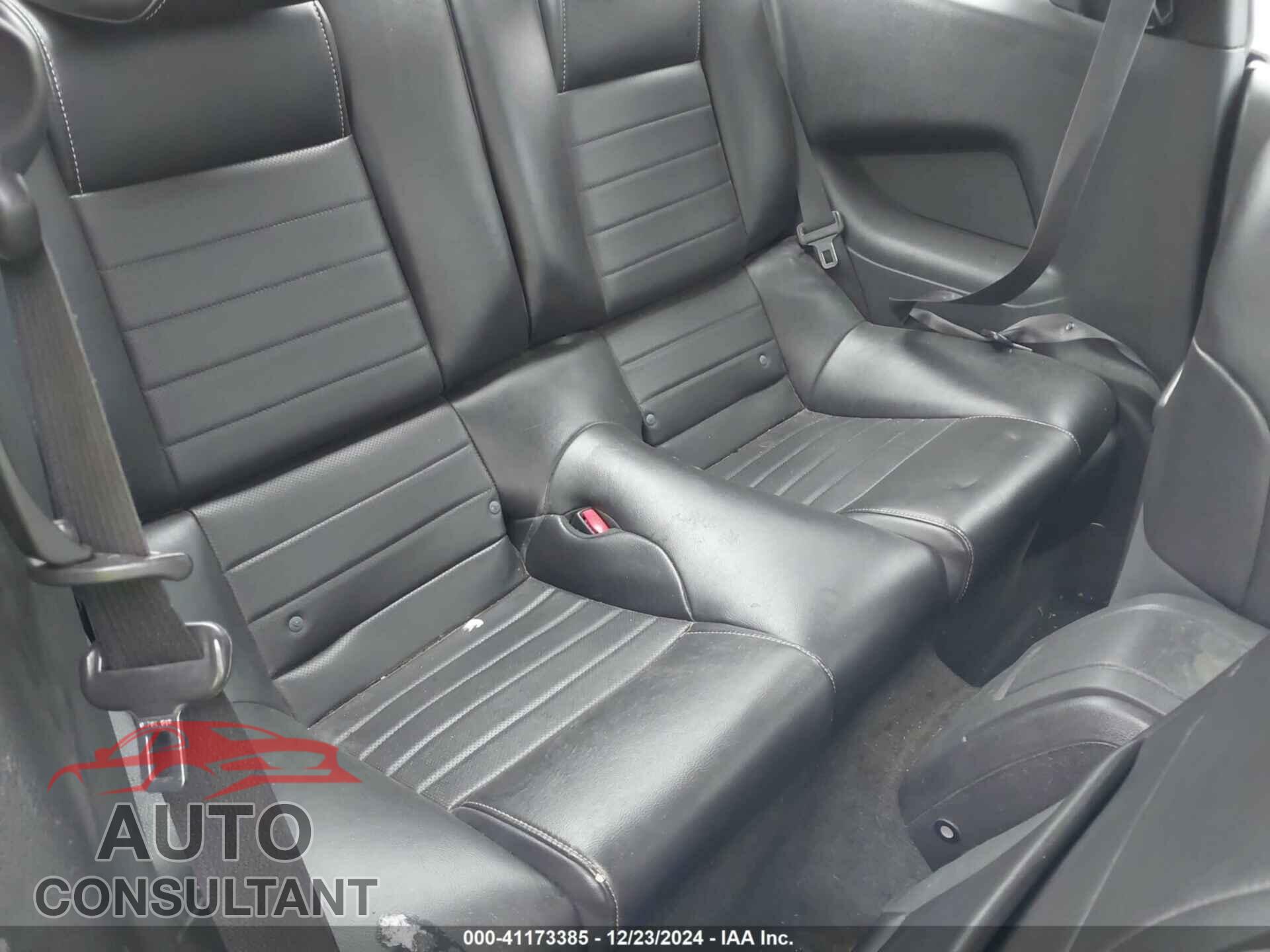 FORD MUSTANG 2014 - 1ZVBP8AM4E5304850