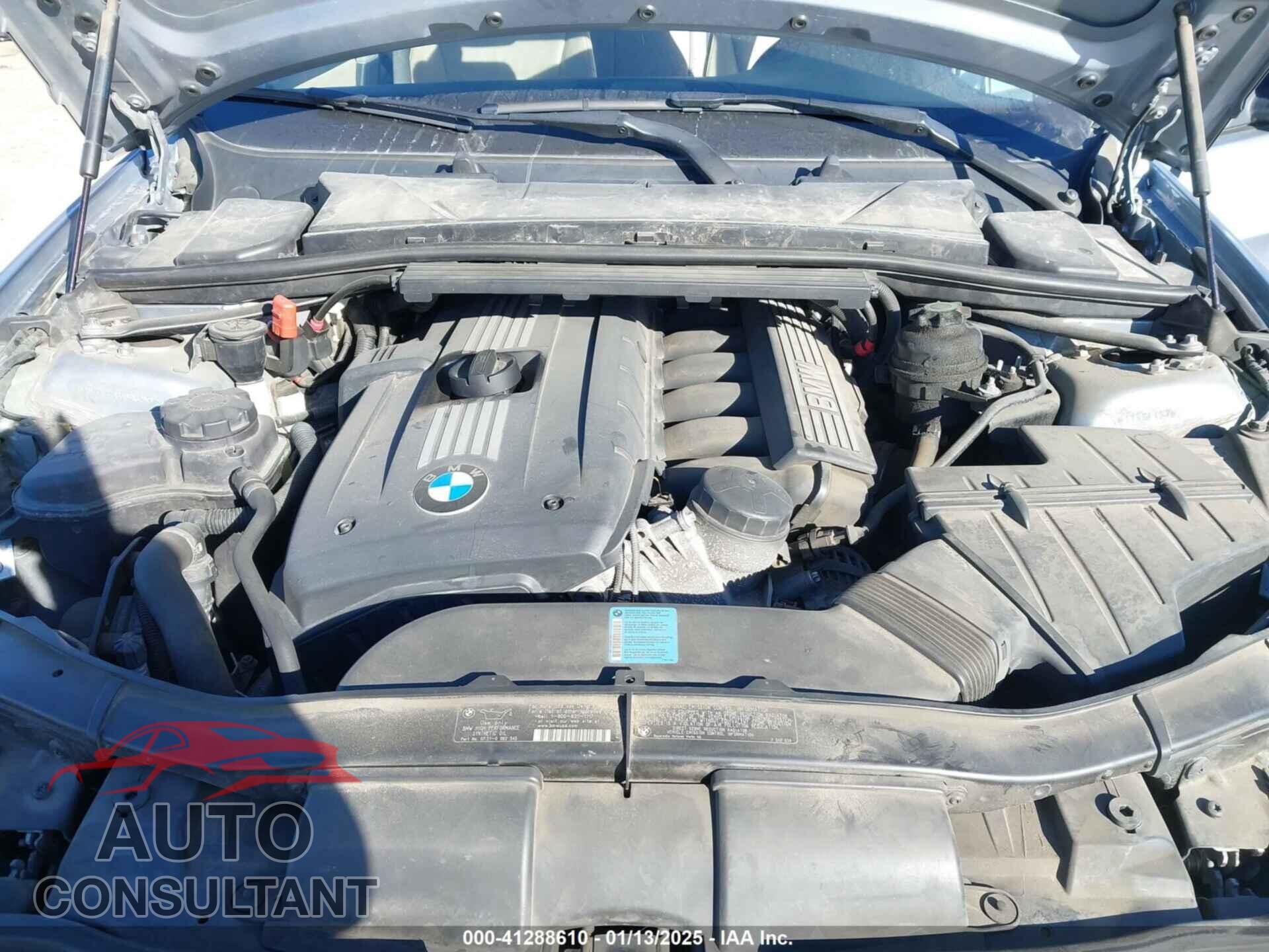 BMW 328I 2011 - WBAPH5G50BNM81828