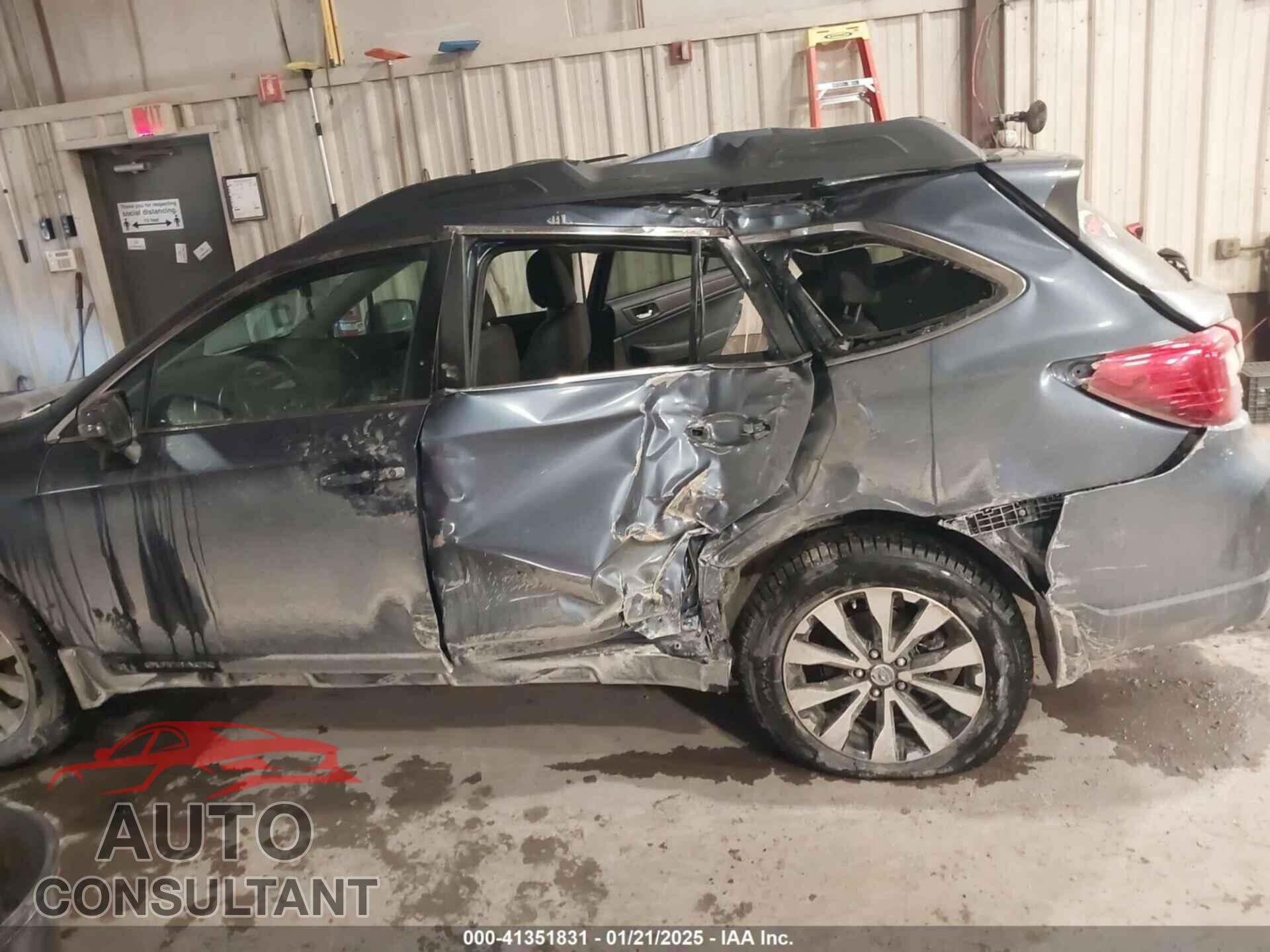 SUBARU OUTBACK 2017 - 4S4BSANC4H3436755