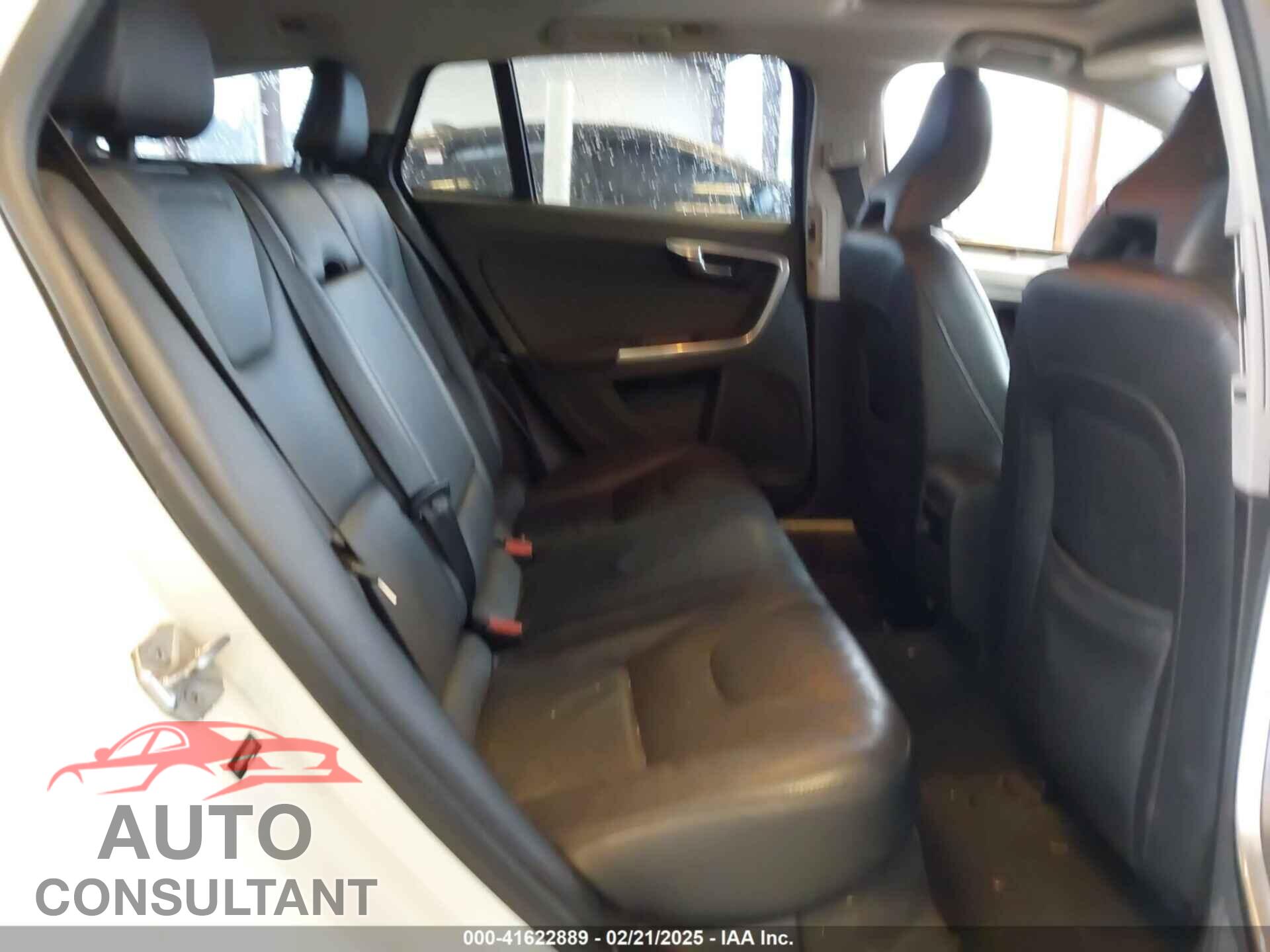 VOLVO V60 2016 - YV140MEK2G1292185