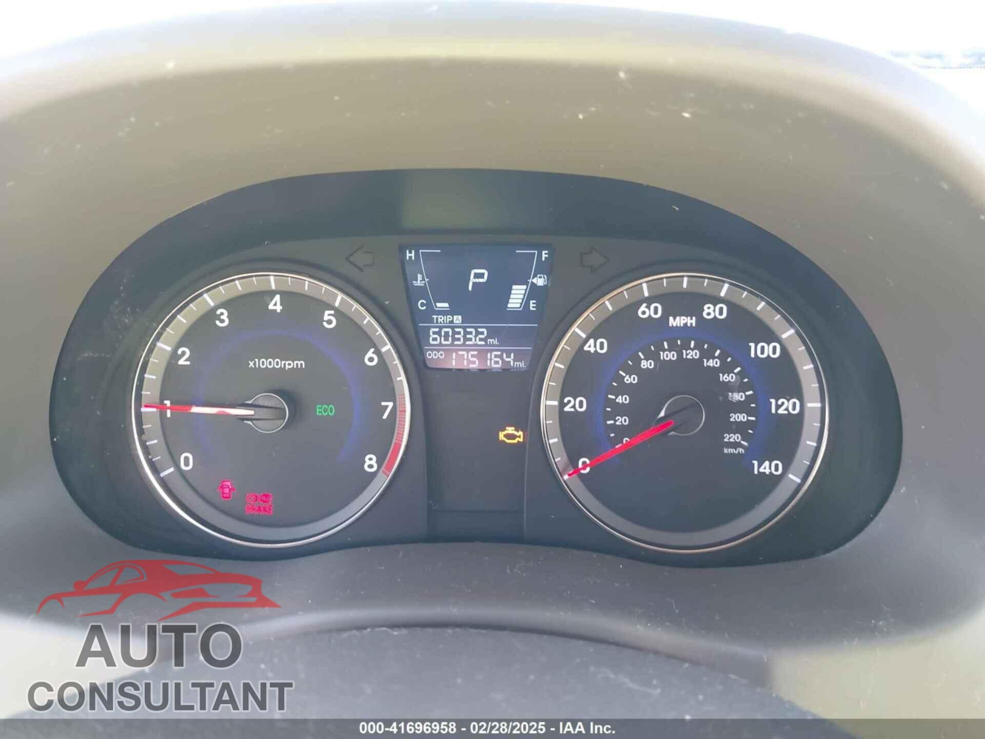 HYUNDAI ACCENT 2012 - KMHCU4AE3CU246908