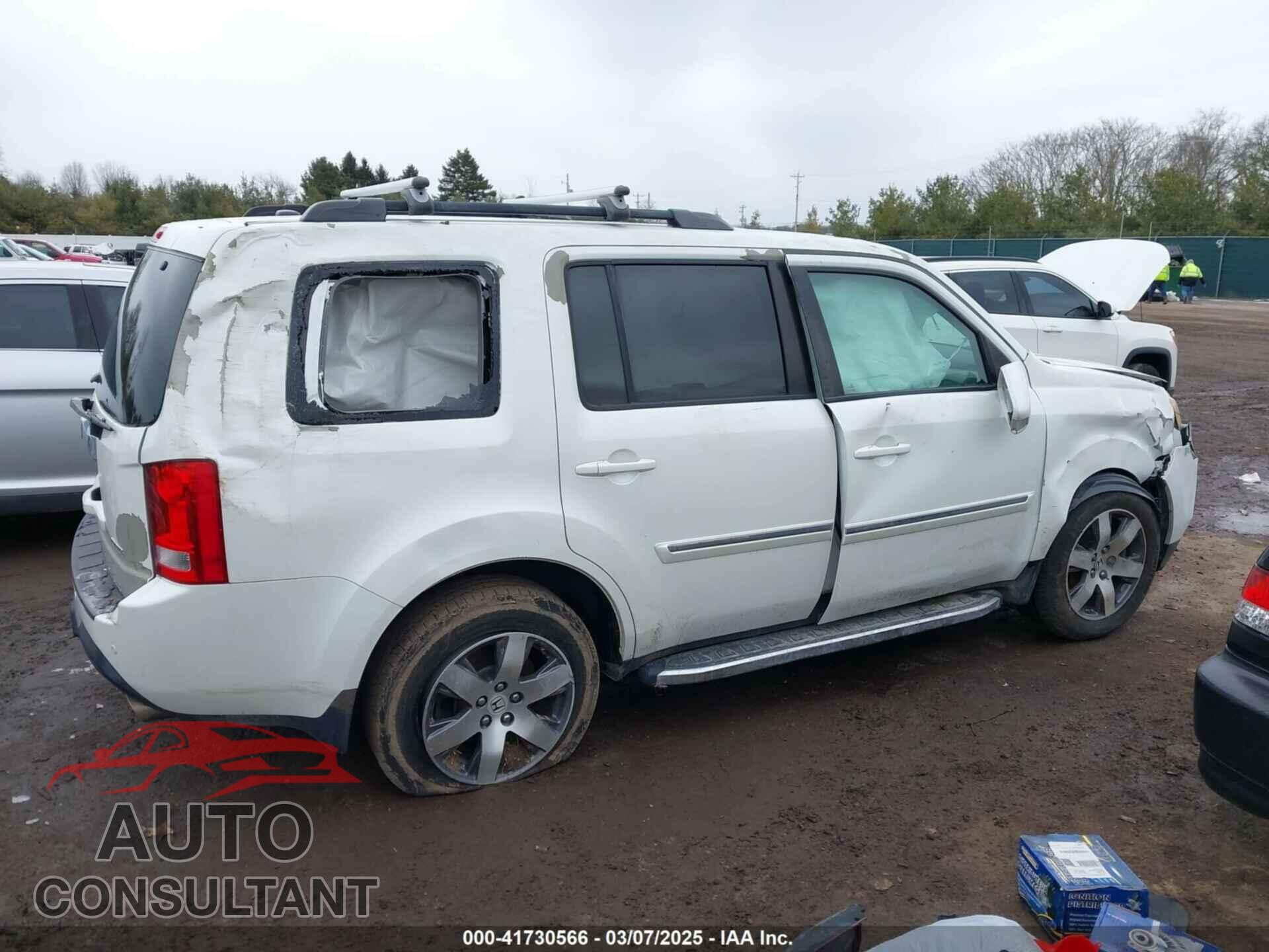 HONDA PILOT 2013 - 5FNYF3H90DB023520