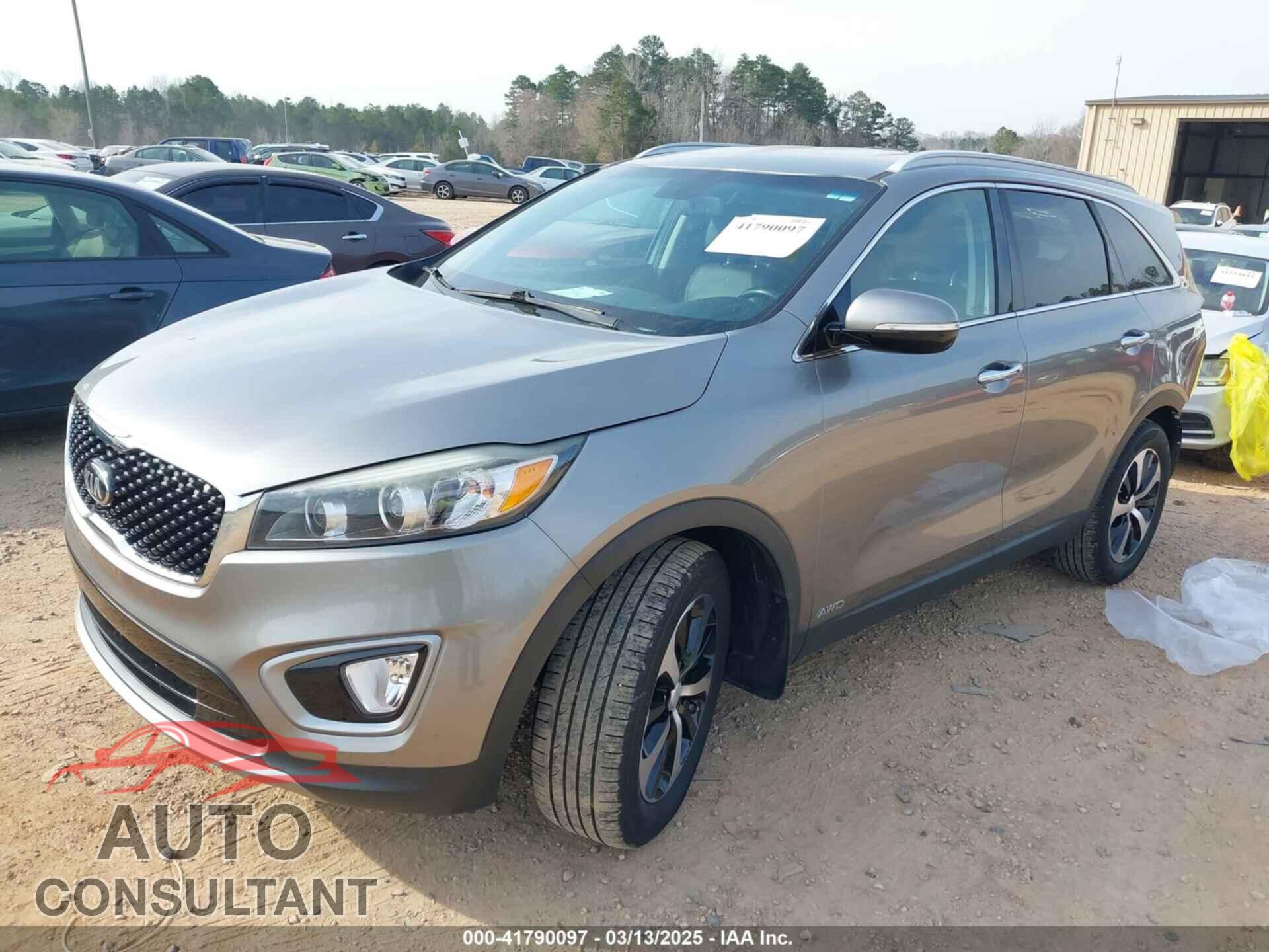 KIA SORENTO 2017 - 5XYPHDA11HG277686