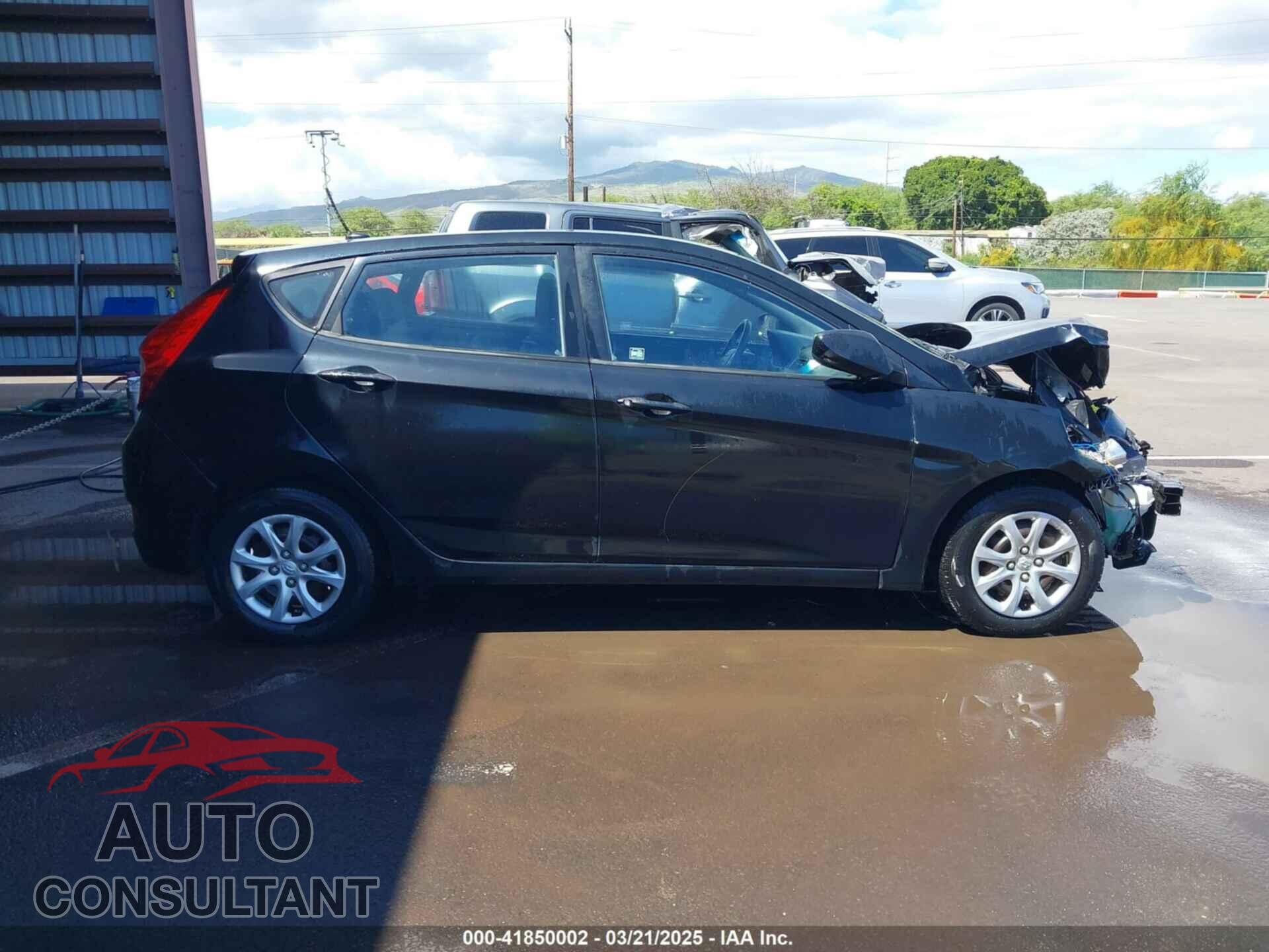 HYUNDAI ACCENT 2014 - KMHCT5AE4EU181109