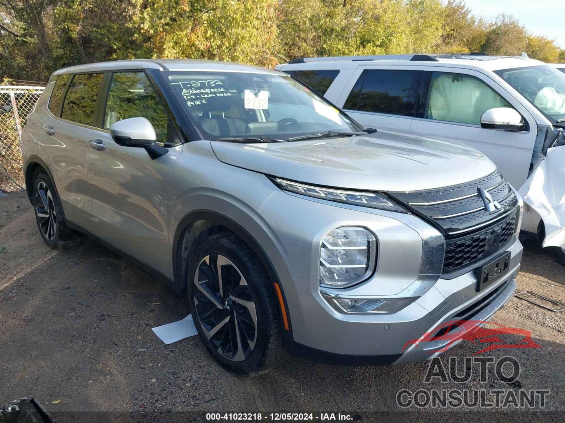 MITSUBISHI OUTLANDER 2024 - JA4J3VA82RZ070499