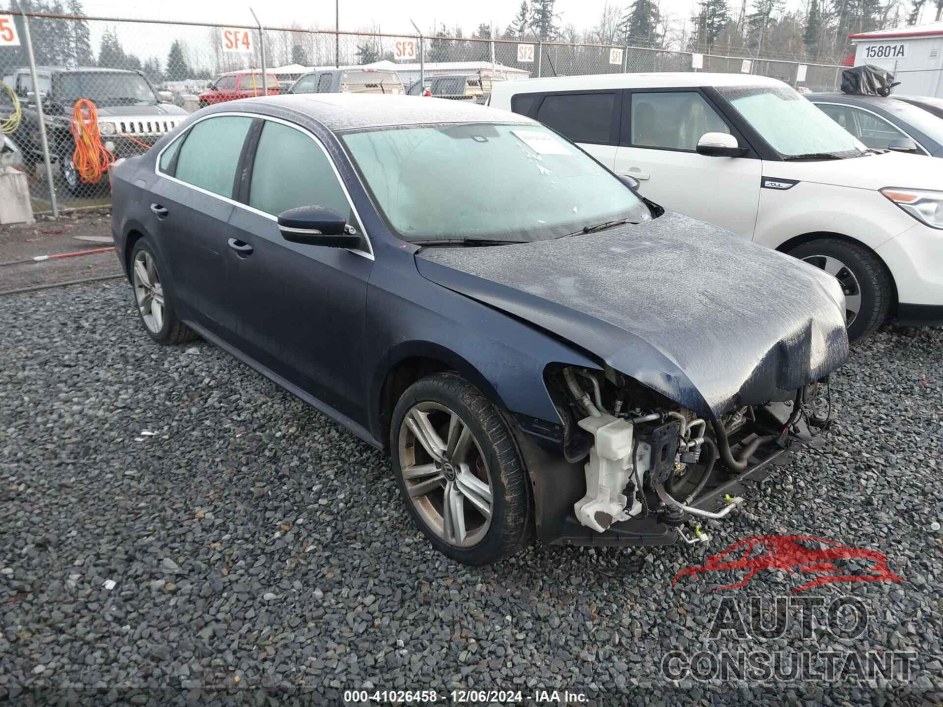 VOLKSWAGEN PASSAT 2014 - 1VWBH7A37EC016587