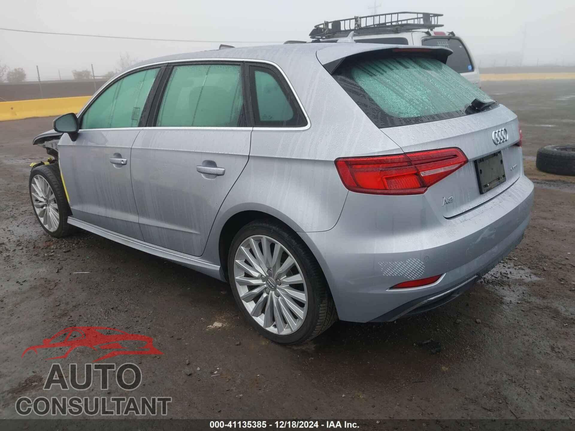 AUDI A3 E-TRON 2017 - WAUTPBFF3HA146251