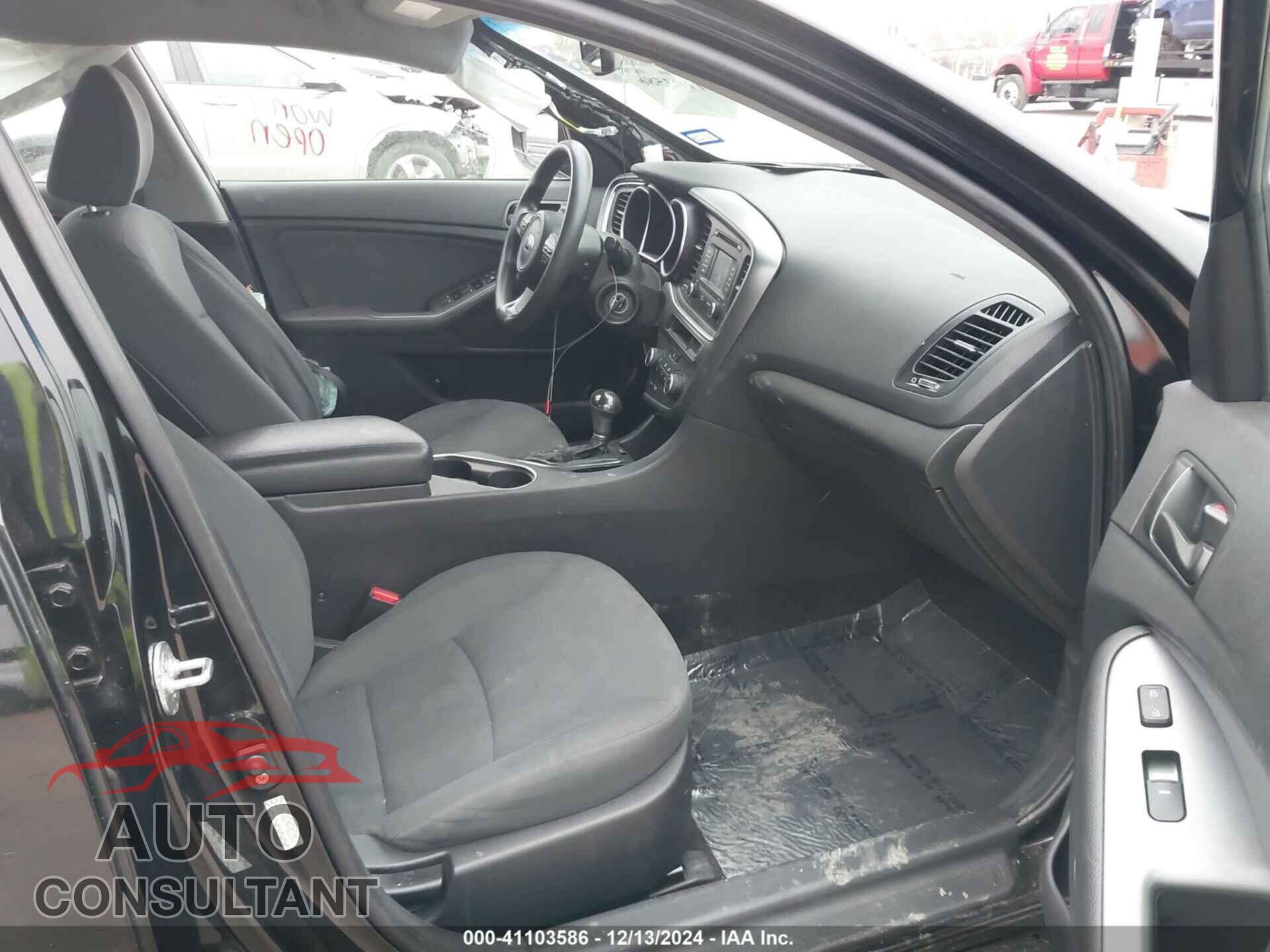KIA OPTIMA 2015 - KNAGM4A79F5661847