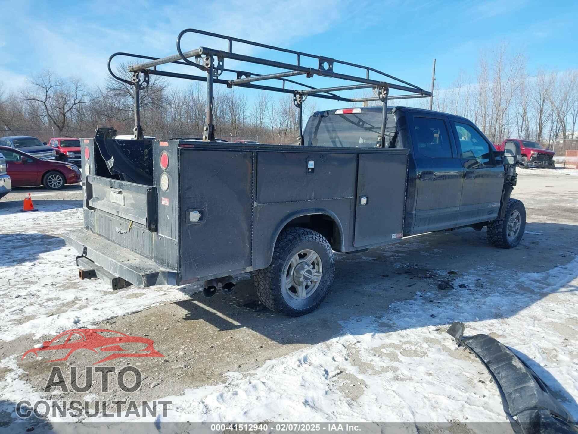 FORD F-350 CHASSIS 2017 - 1FD7W3FT2HEE82917