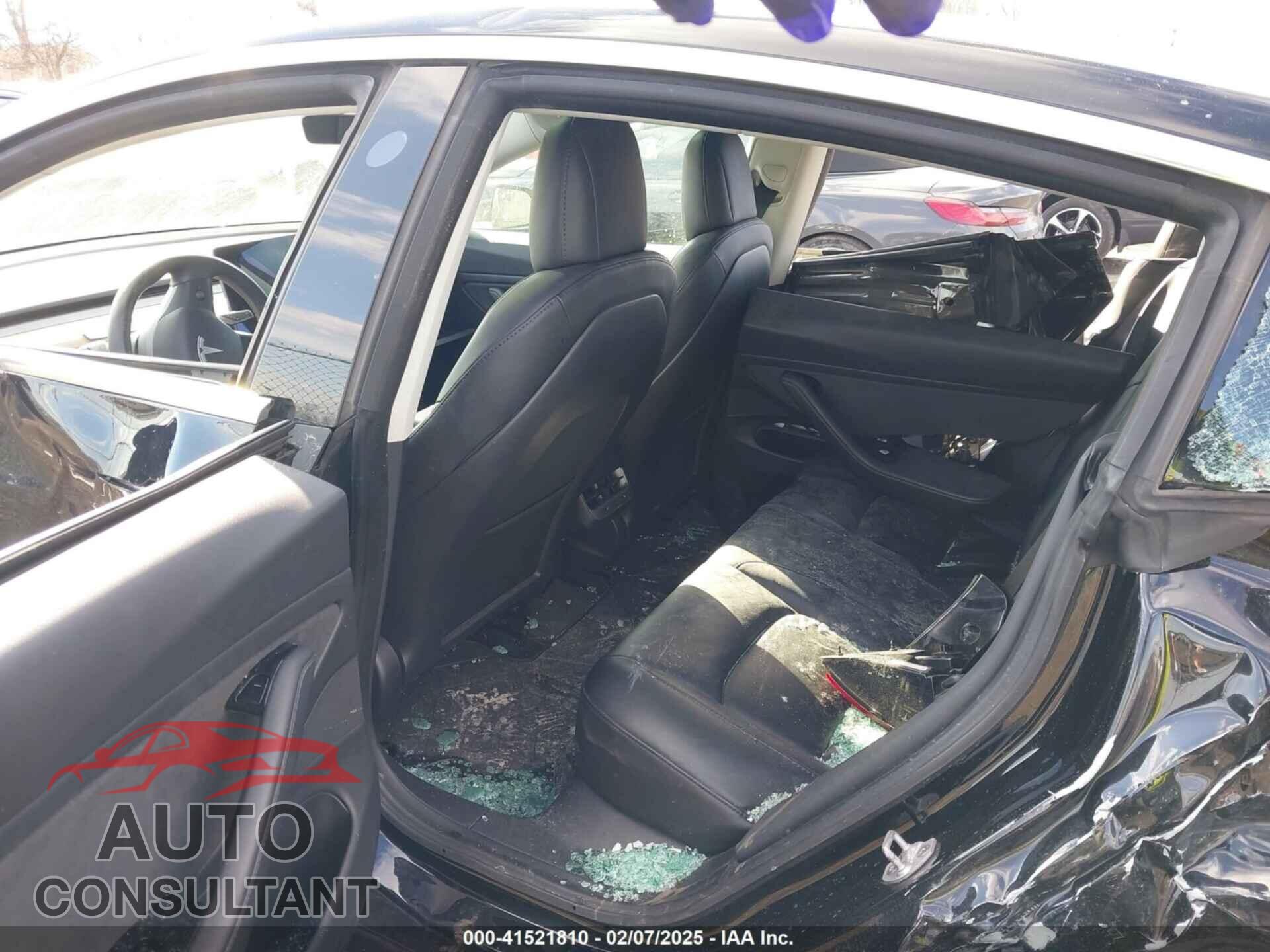 TESLA MODEL 3 2018 - 5YJ3E1EB7JF184743