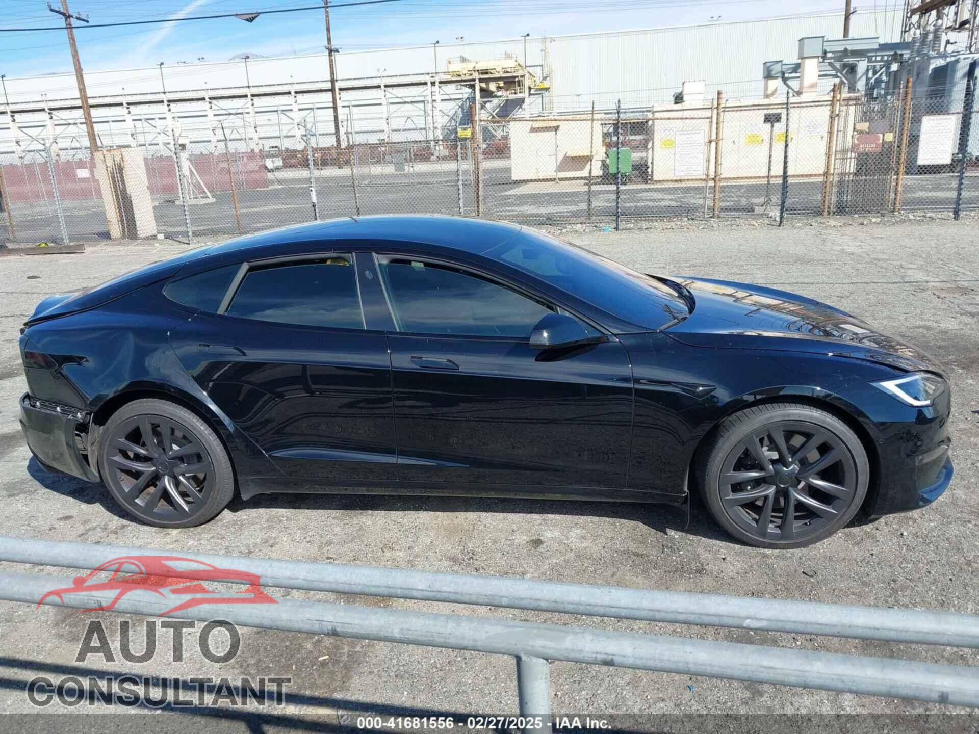 TESLA MODEL S 2022 - 5YJSA1E52NF488134