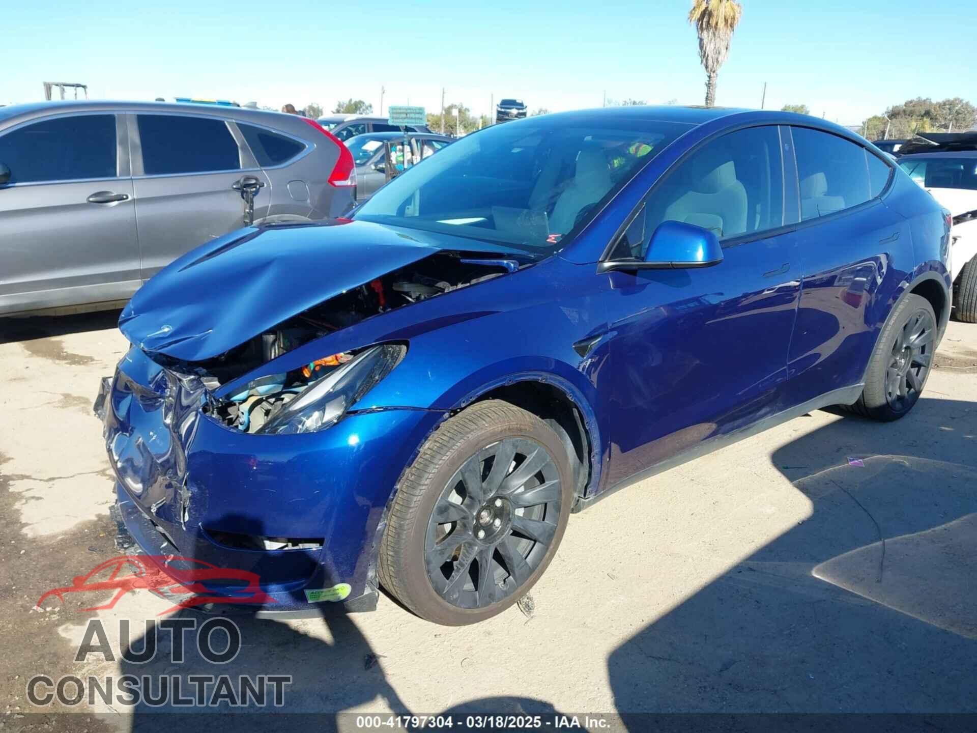 TESLA MODEL Y 2023 - 7SAYGDEE0PF714557