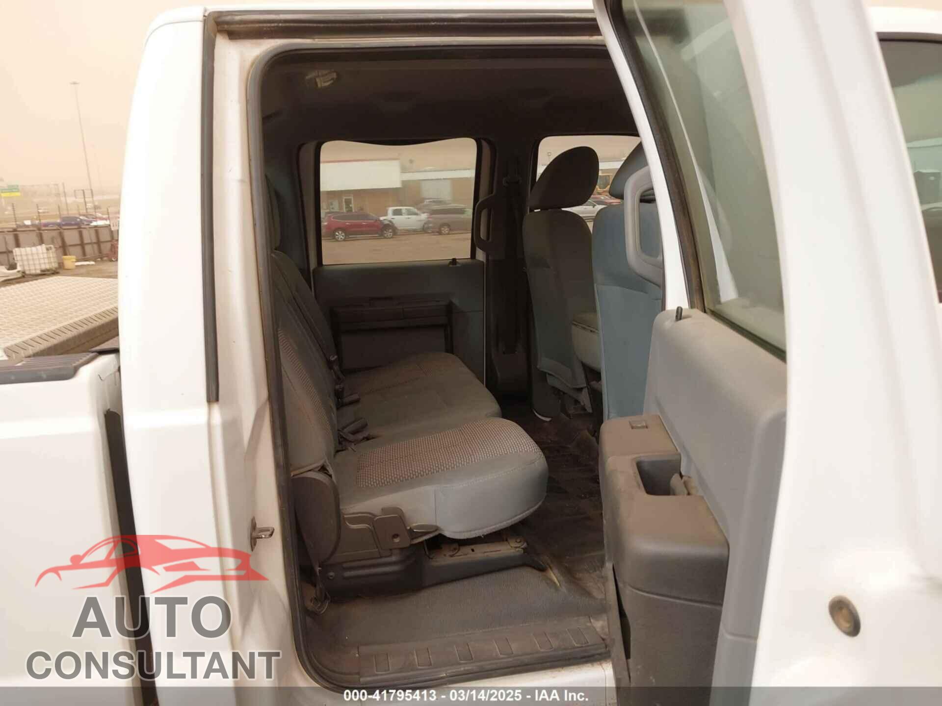 FORD F-250 2011 - 1FT7W2B64BEB04331